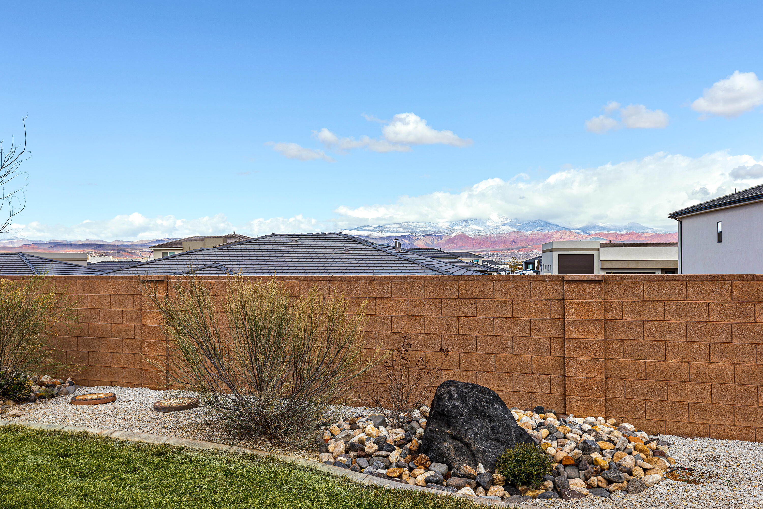 ROSEWOOD ESTES - Residential