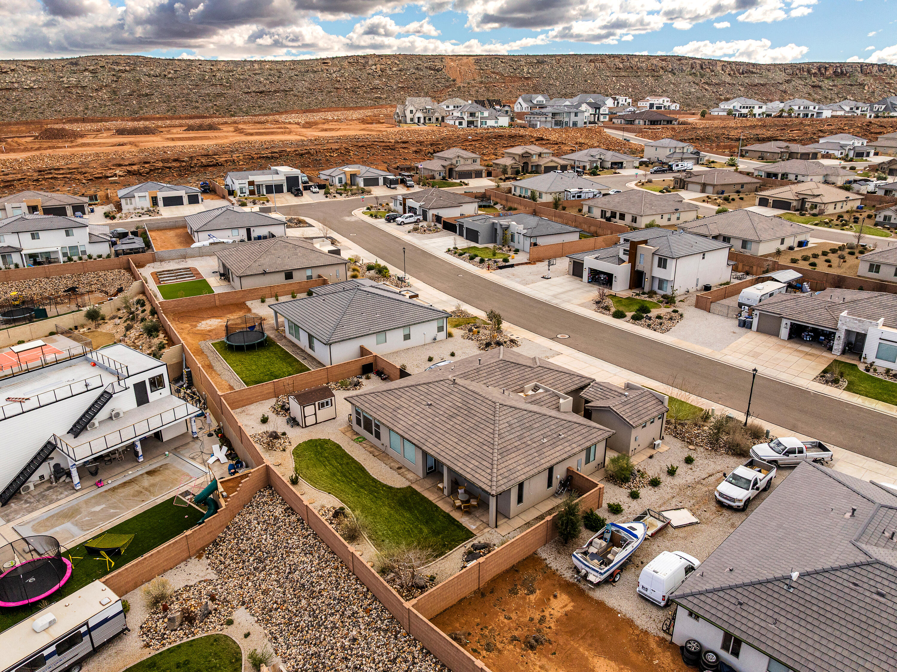 ROSEWOOD ESTES - Residential