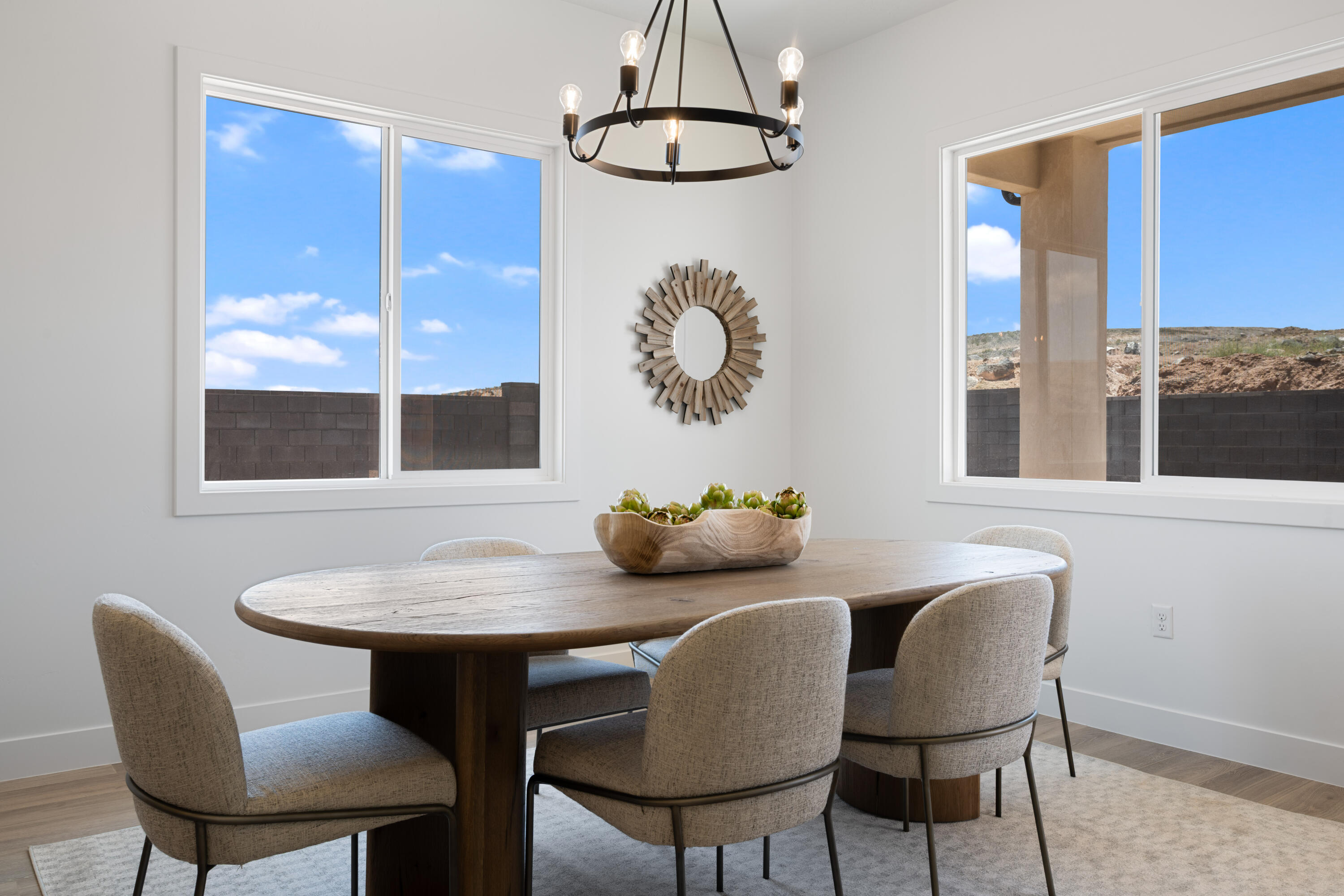 SCENIC POINTE - Residential