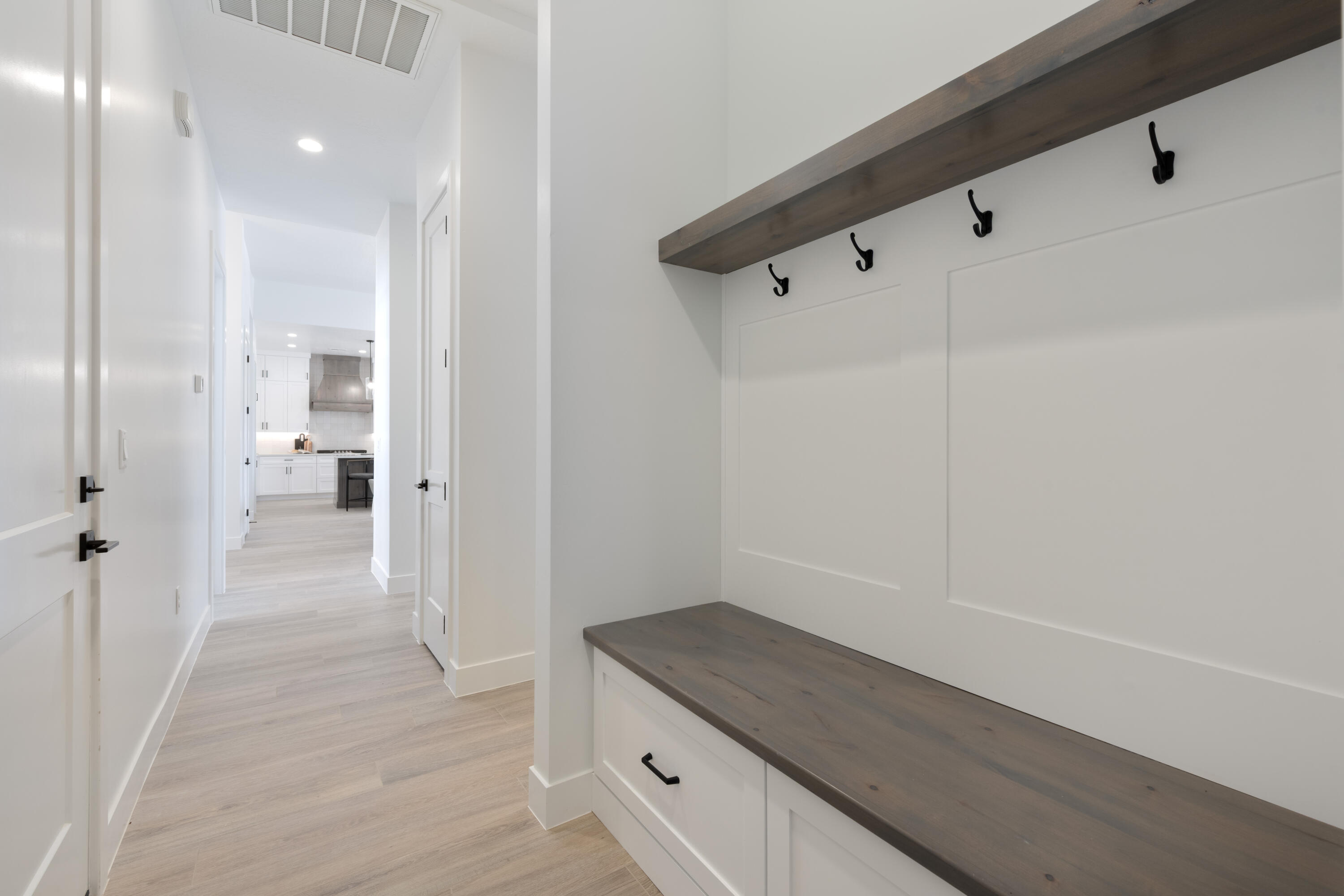 SCENIC POINTE - Residential