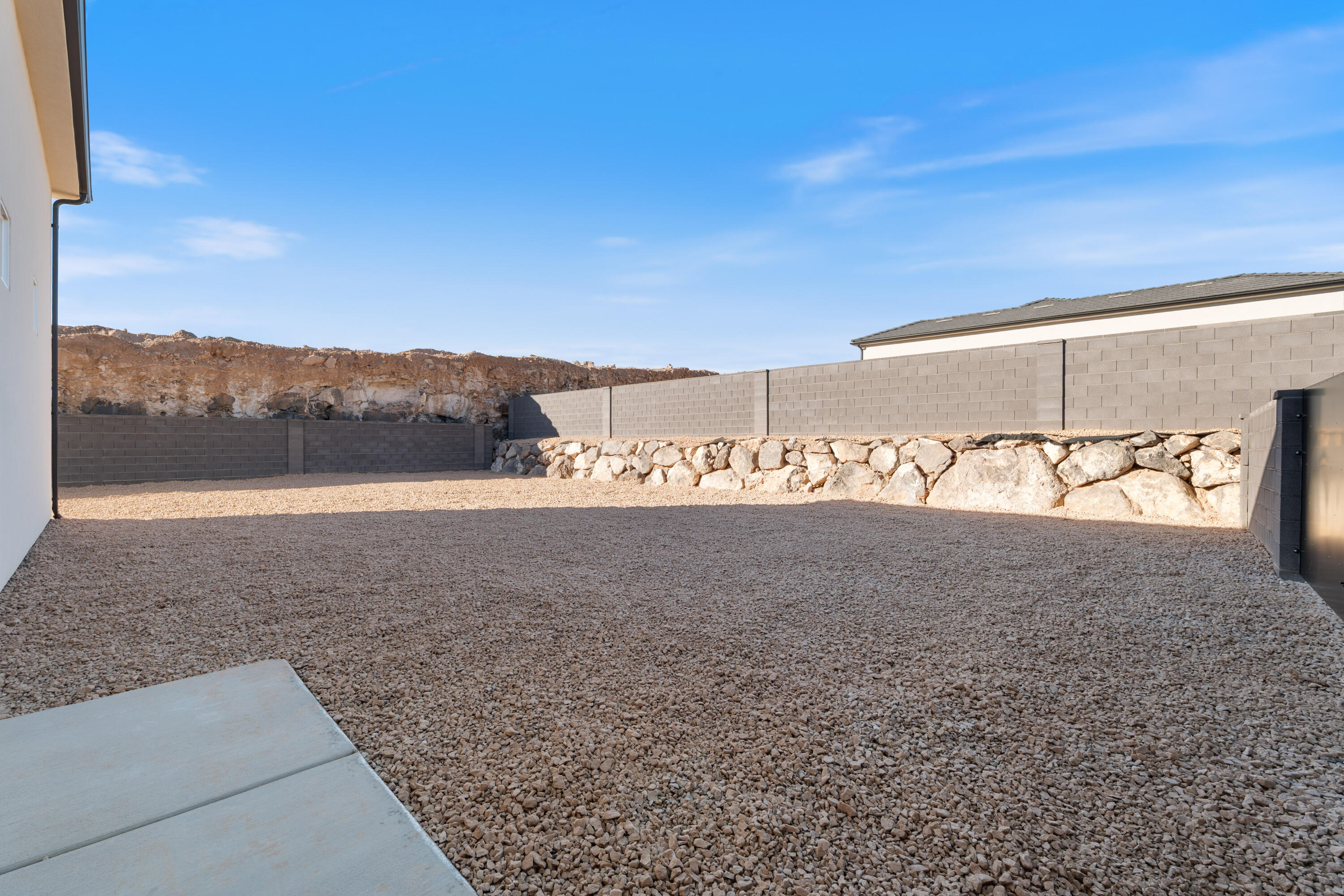 SCENIC POINTE - Residential