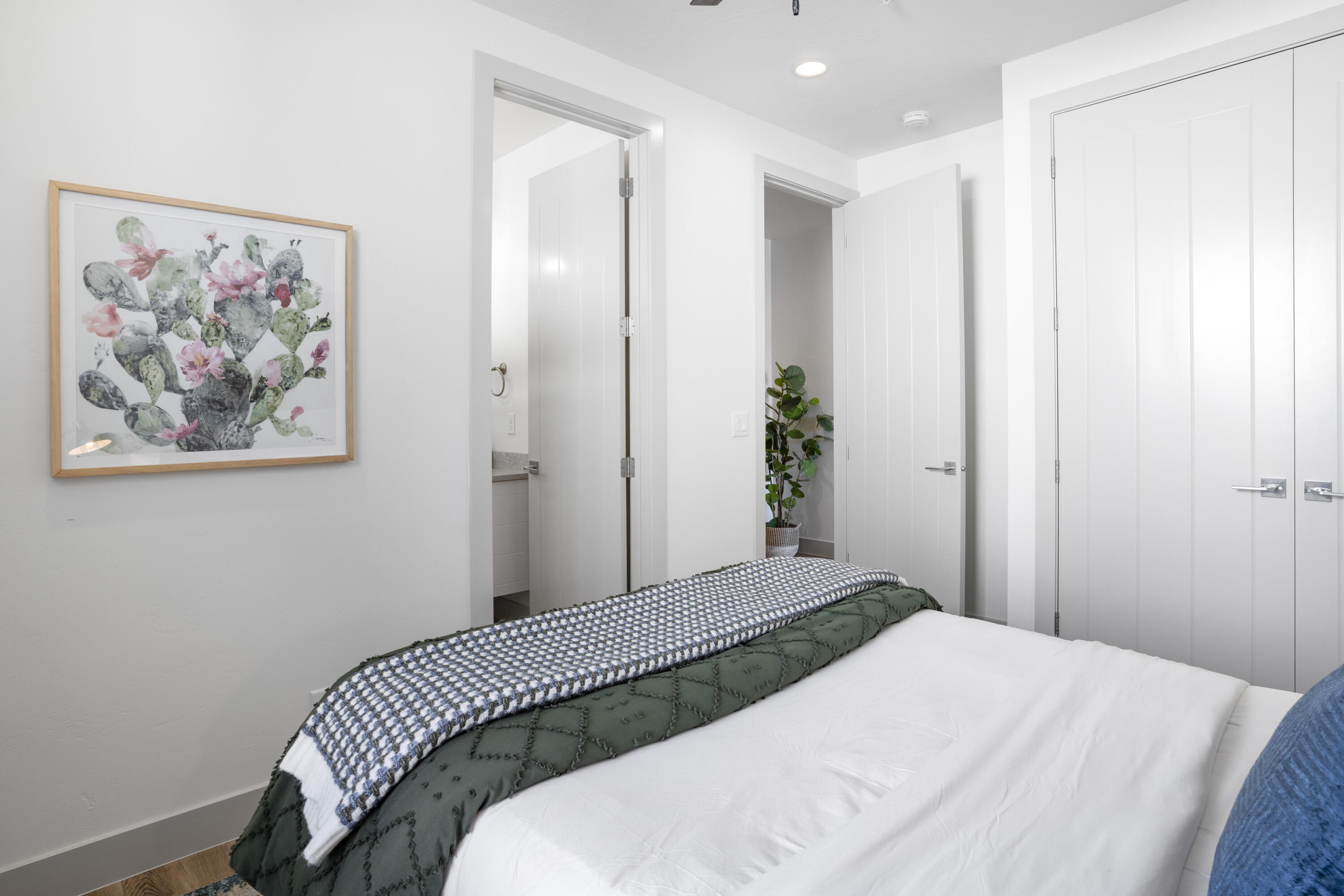 EIGHTH AT CORAL CANYON - Residential