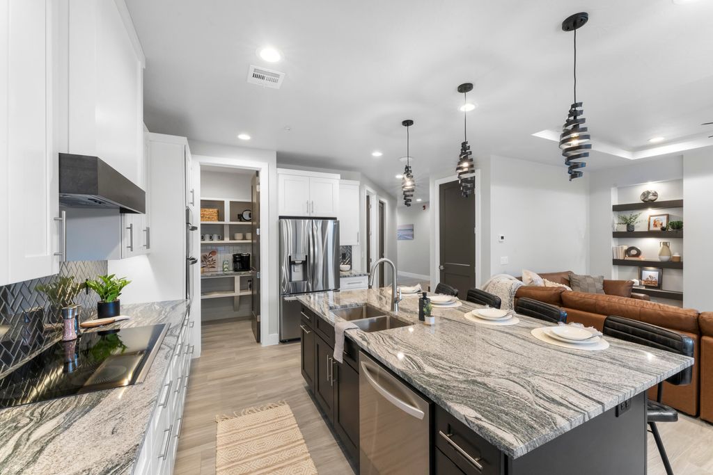 Photo of 5222 W 2440 S 126 #126, Hurricane, UT 84737 (MLS # 26-271512)