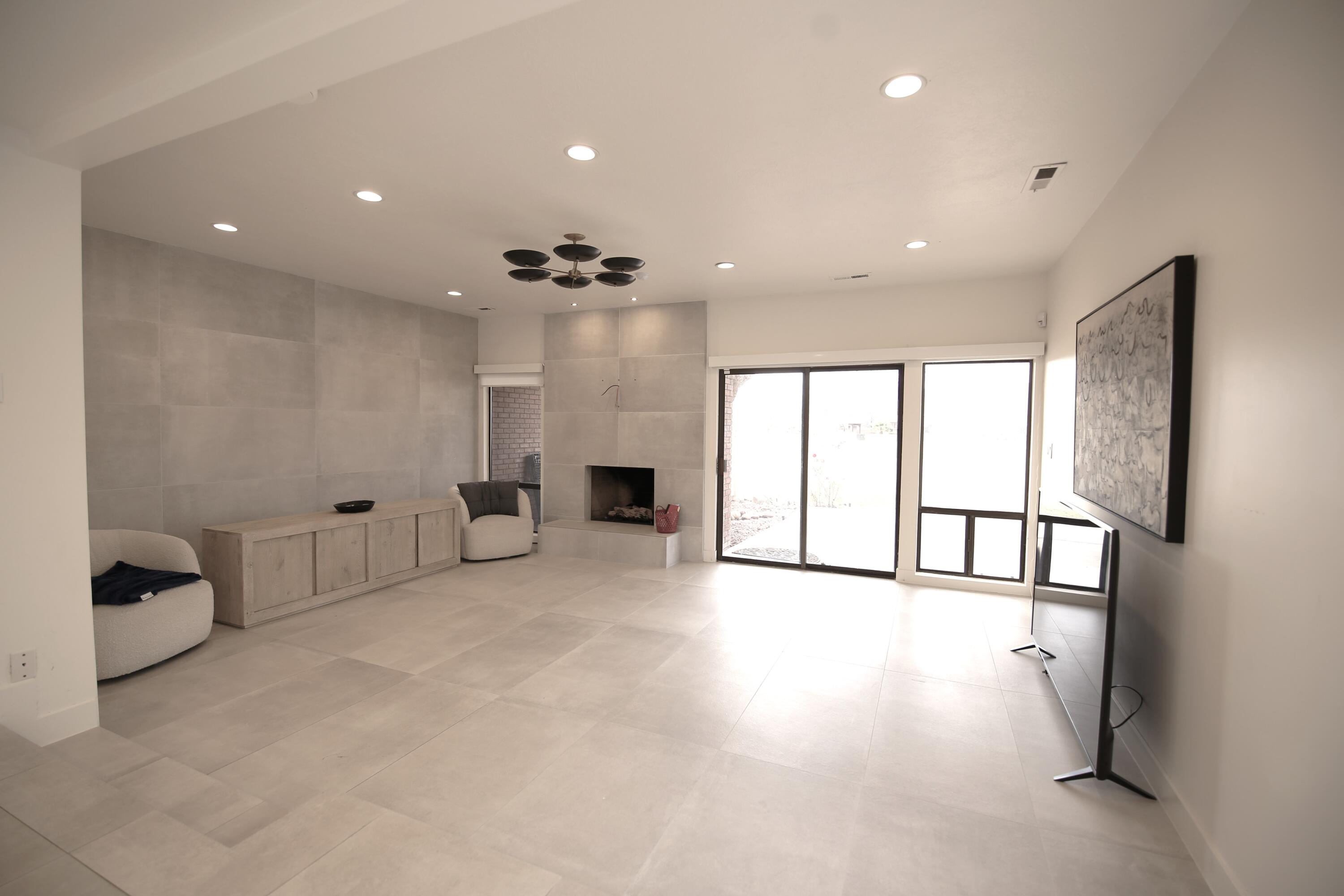 BLOOMINGTON COUNTRY CLUB - Residential