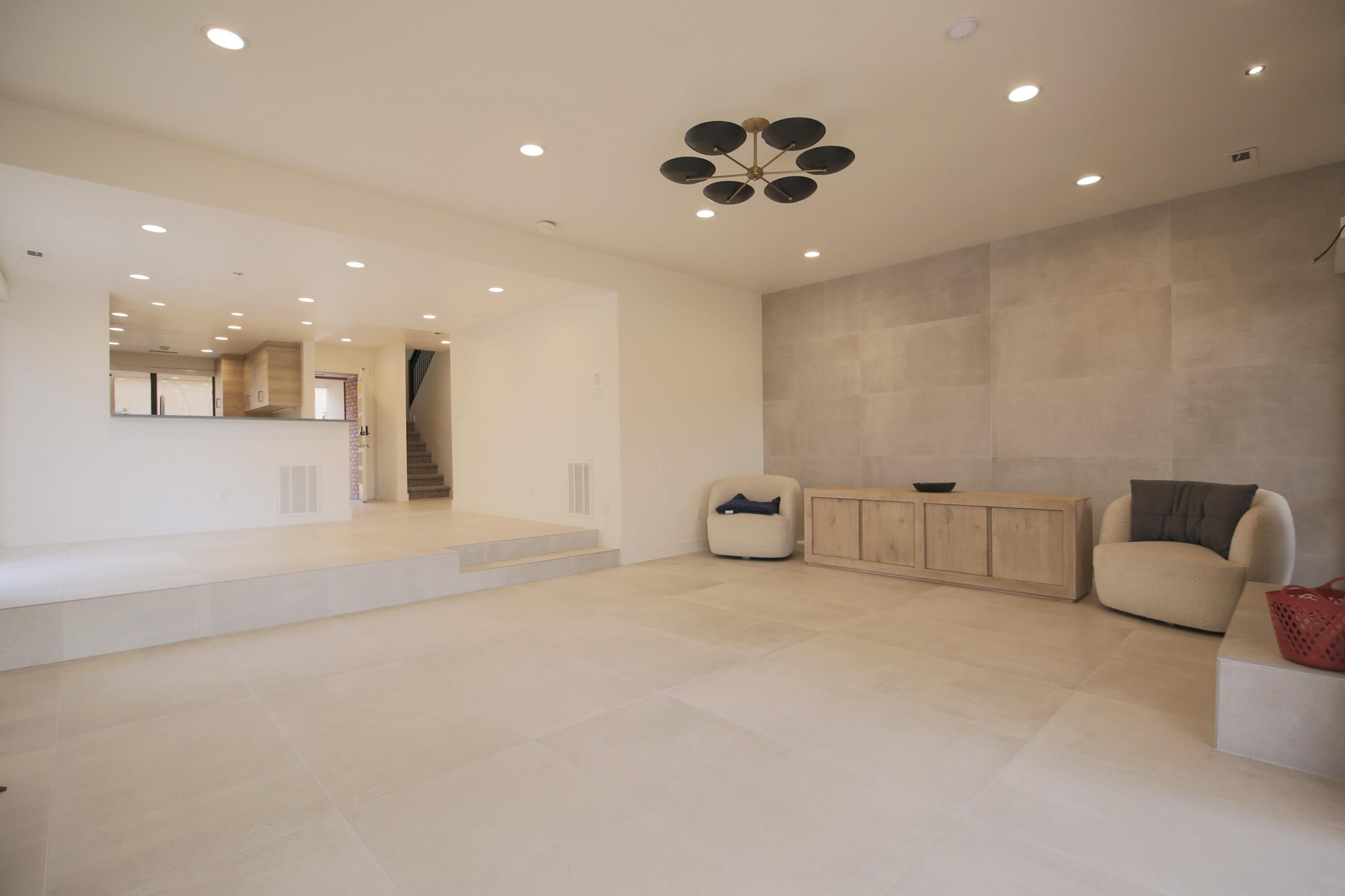 BLOOMINGTON COUNTRY CLUB - Residential