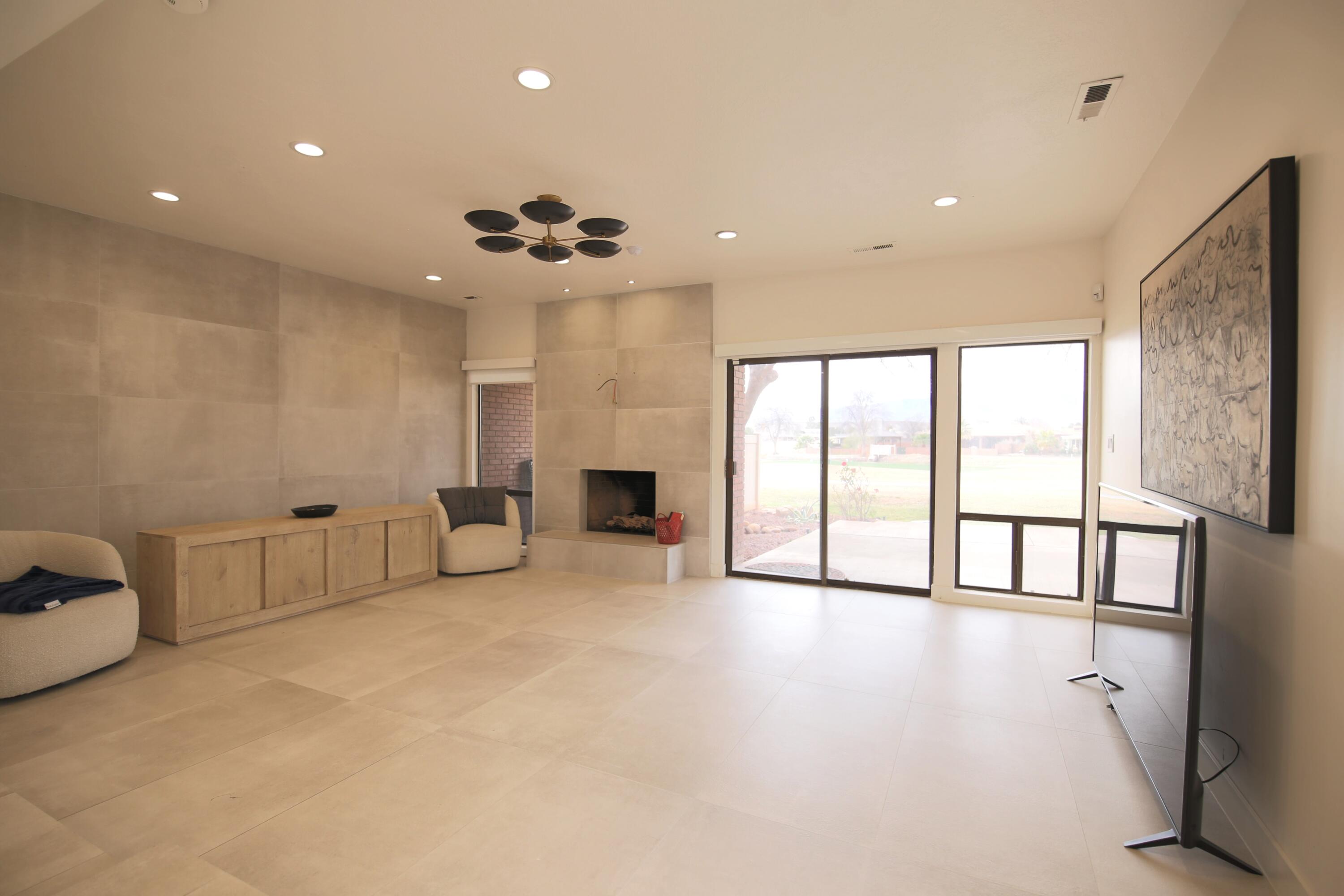 BLOOMINGTON COUNTRY CLUB - Residential