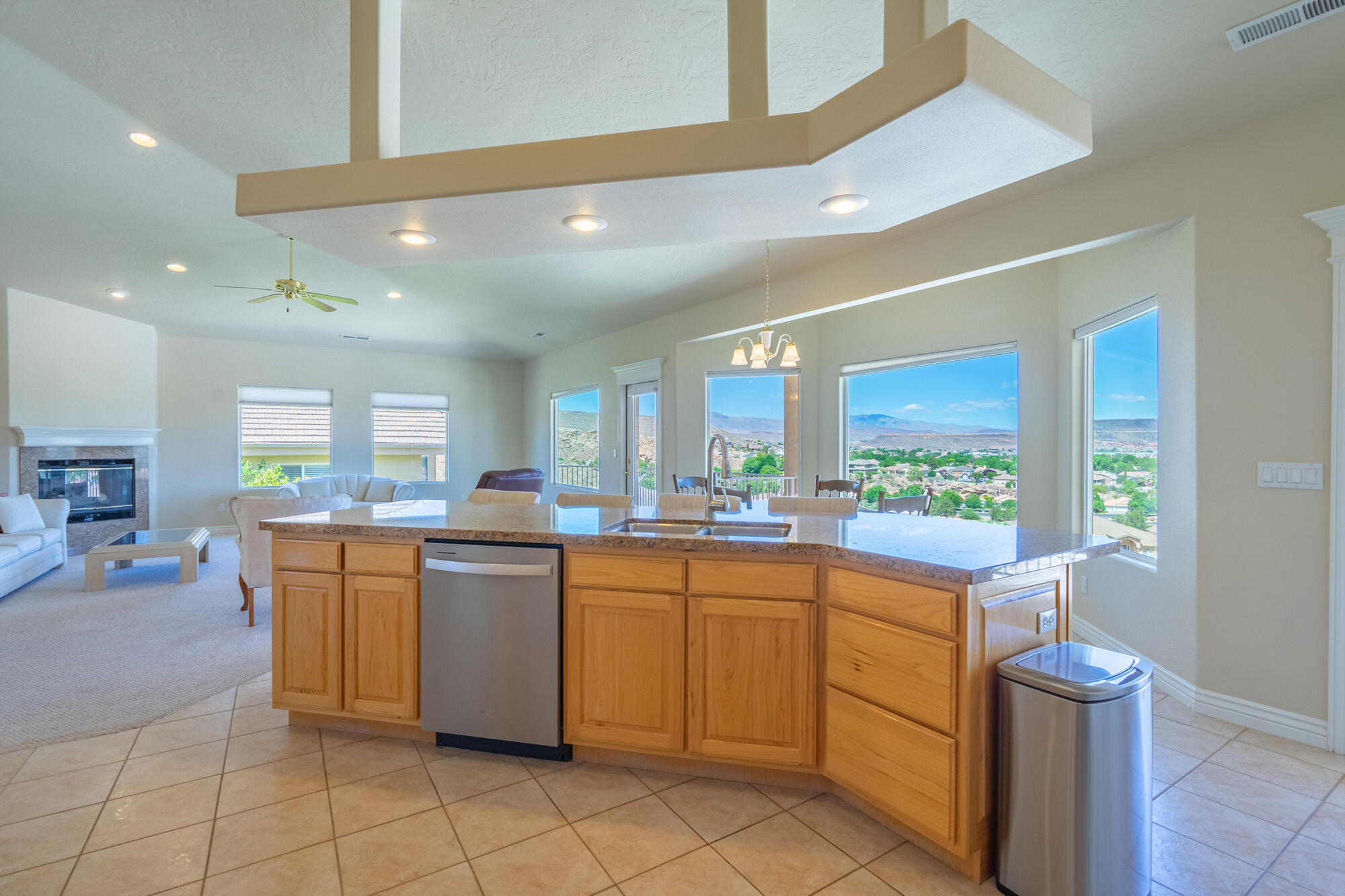 TAMARACK RIDGE ESTATES - Residential