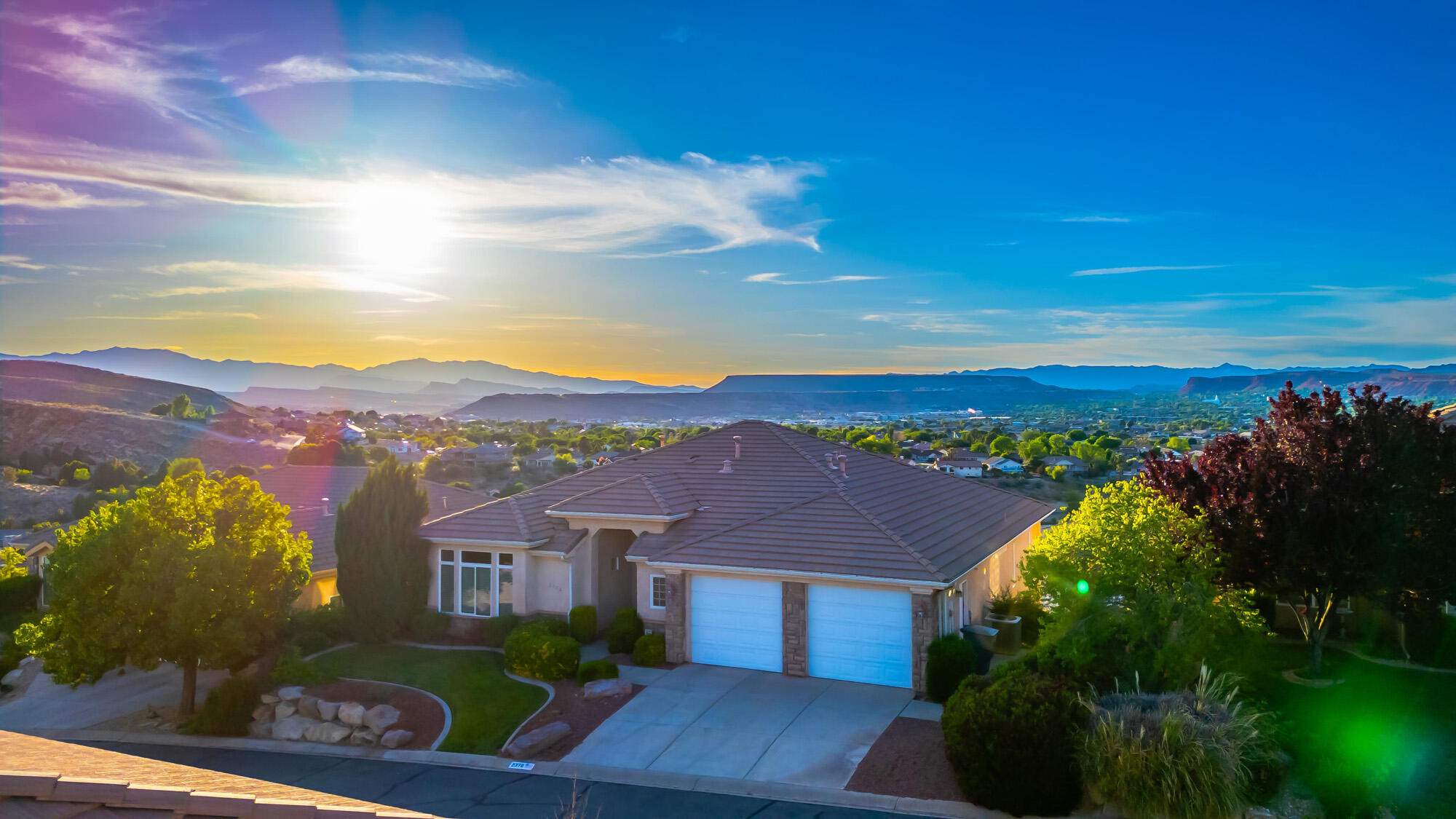 TAMARACK RIDGE ESTATES - Residential