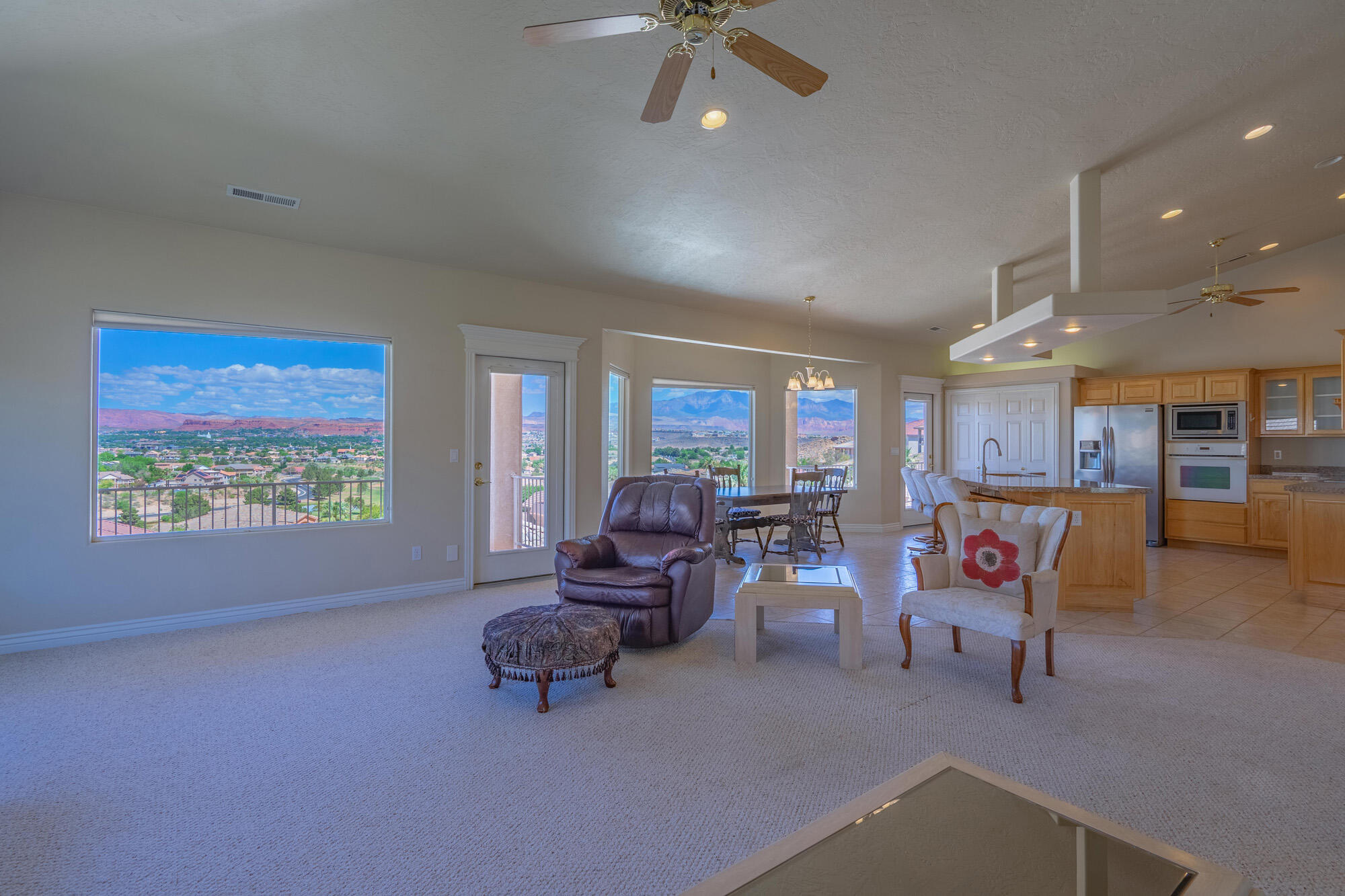 TAMARACK RIDGE ESTATES - Residential