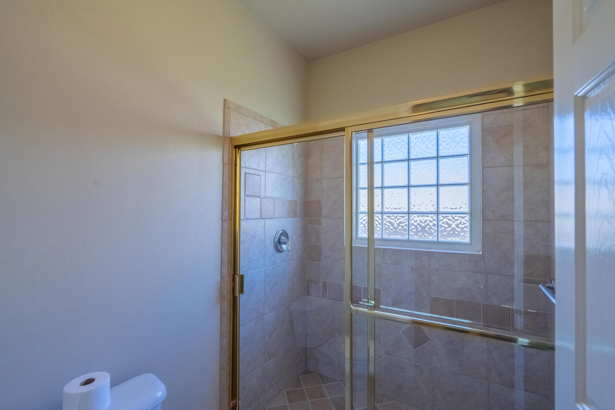 TAMARACK RIDGE ESTATES - Residential