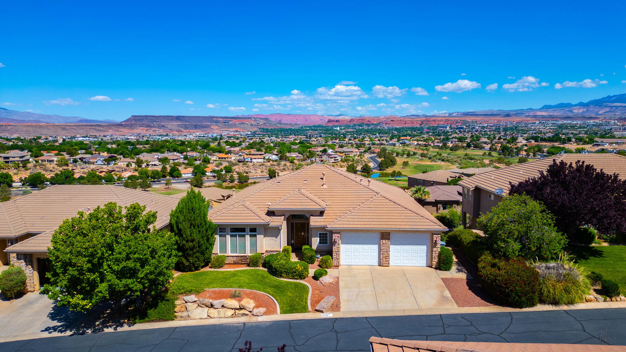 TAMARACK RIDGE ESTATES - Residential