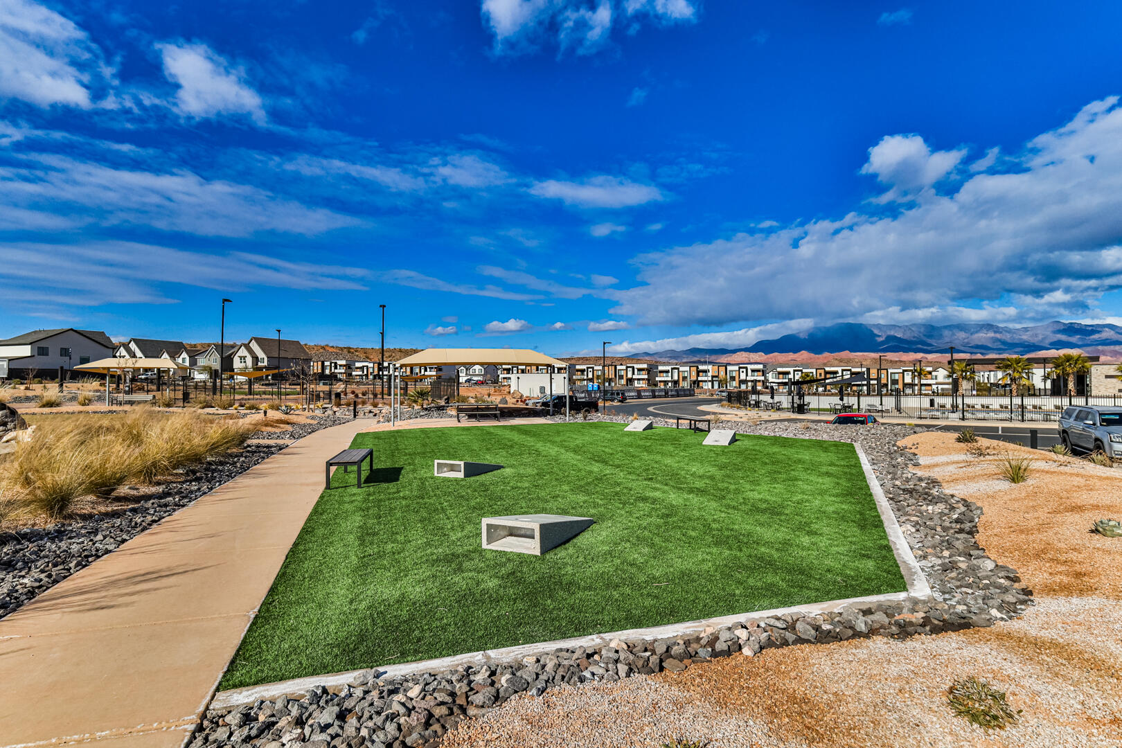LABYRINTH PT AT LG VALLEY - Residential