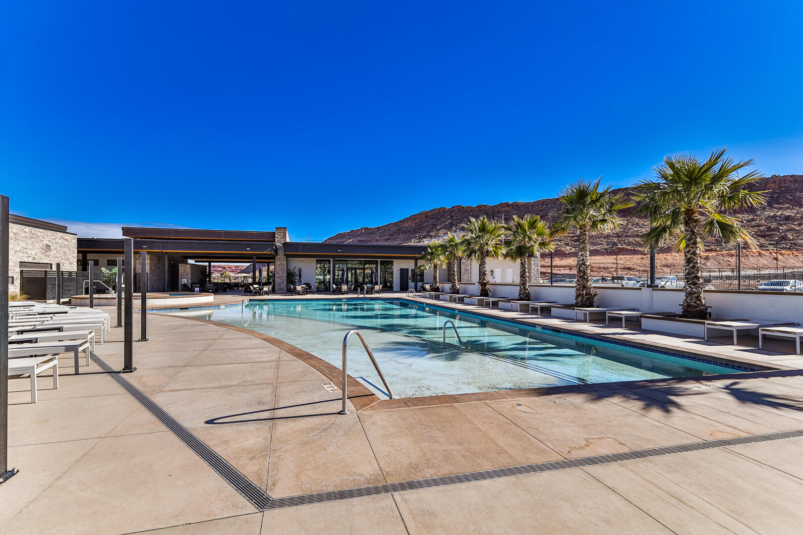 LABYRINTH PT AT LG VALLEY - Residential