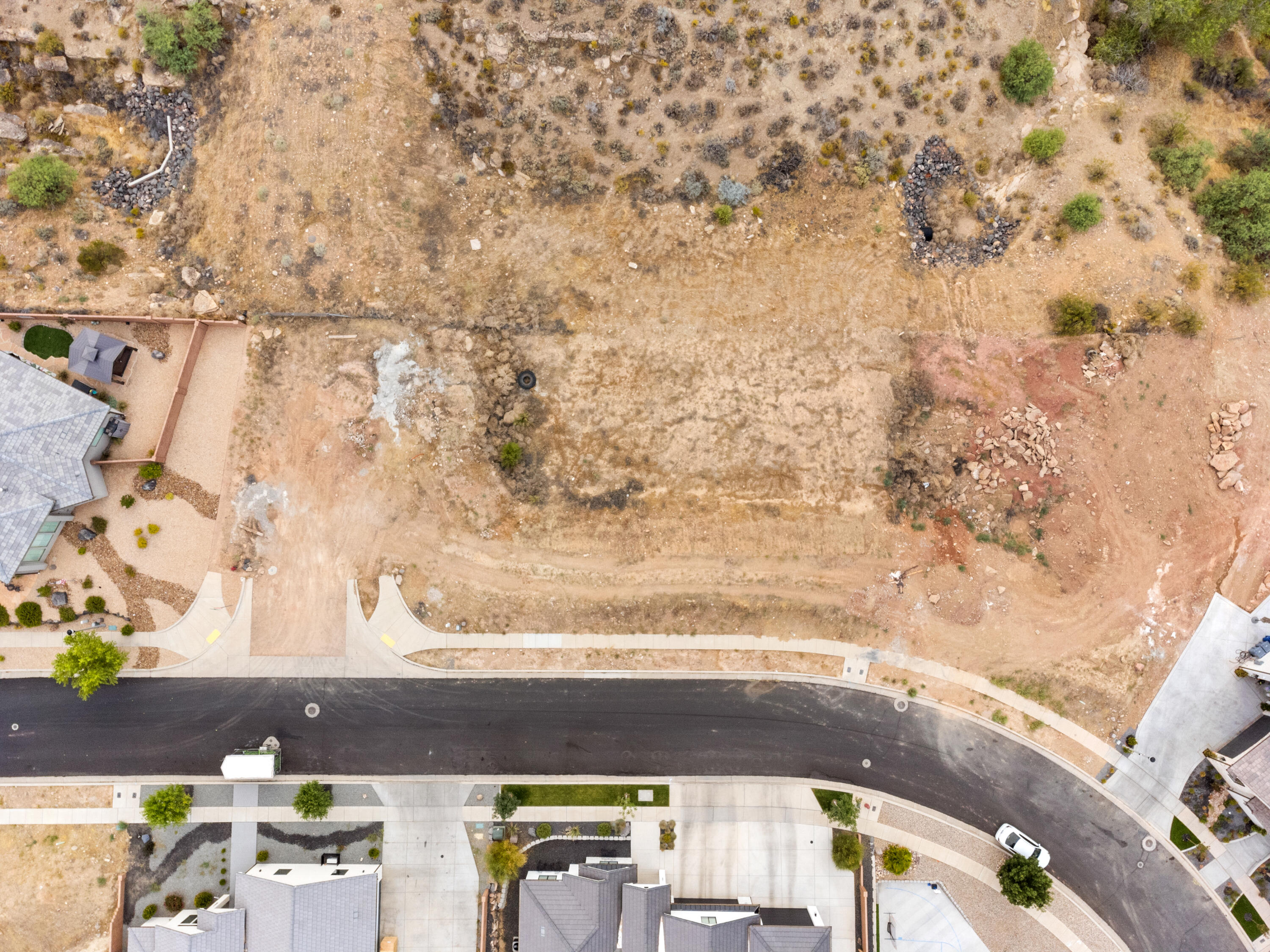 HILLS AT SANTA CLARA - Land