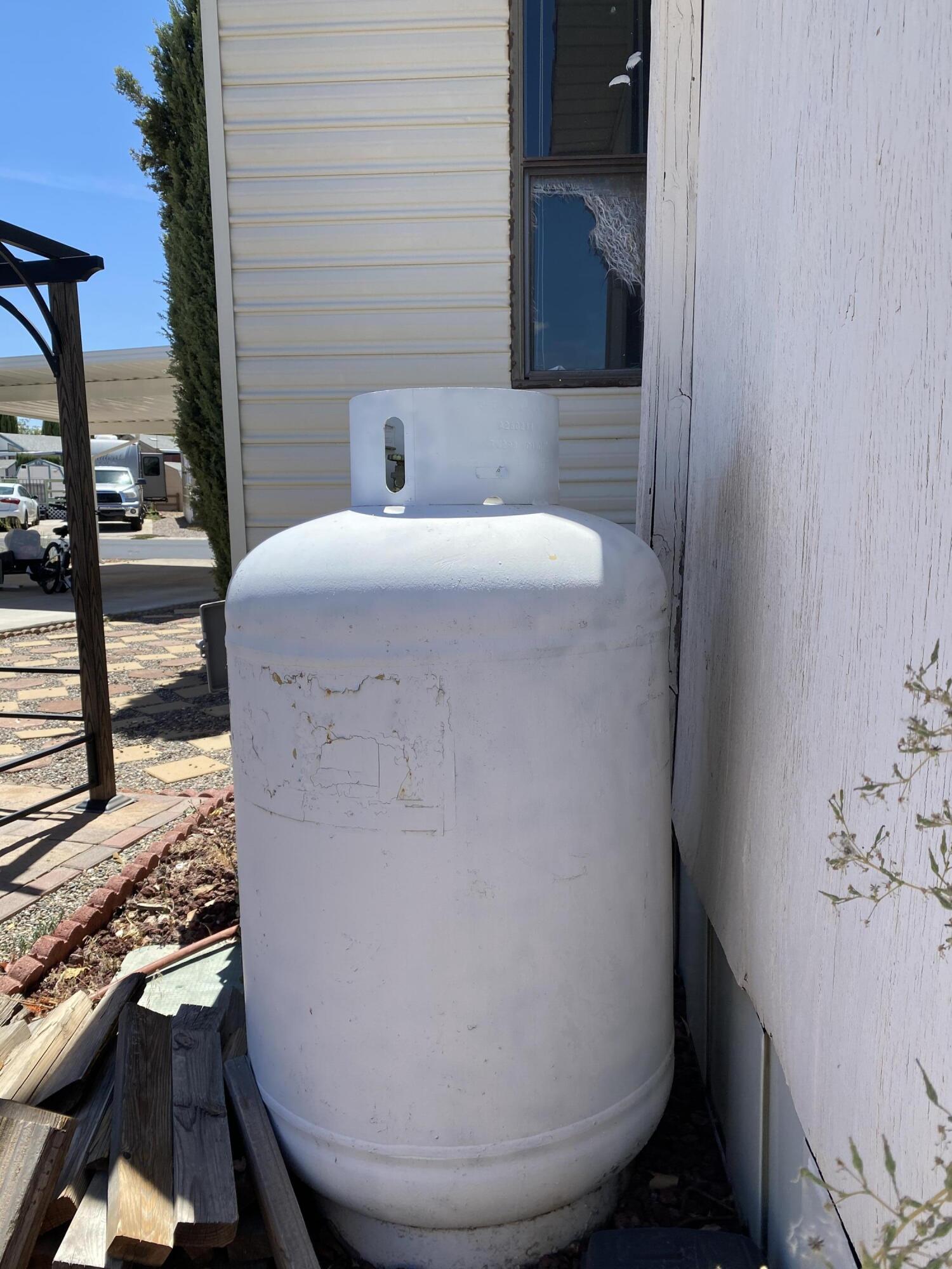 DIXIE DOWNS RV RESORT - Residential