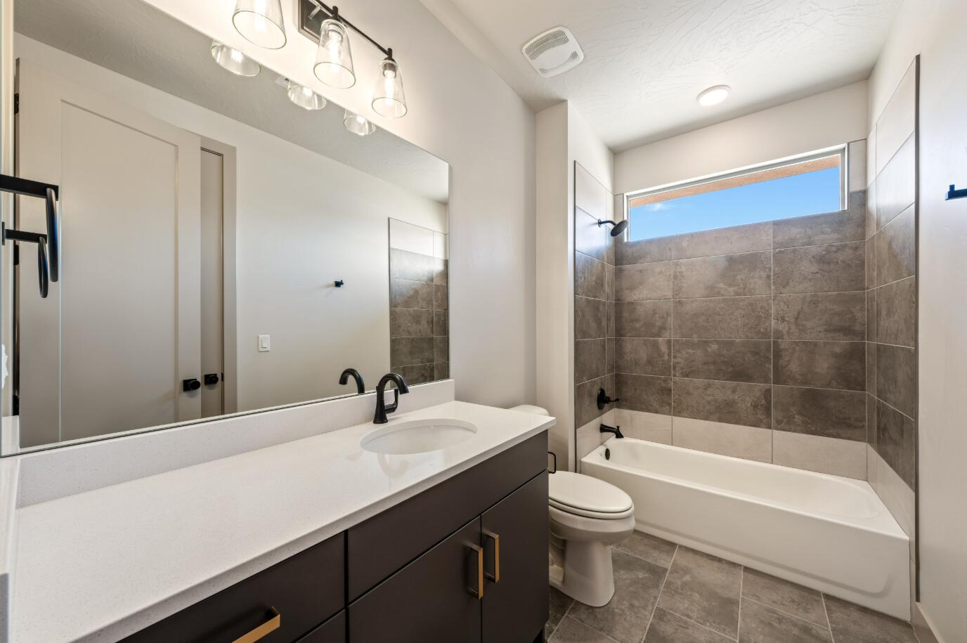 SOLIS AT CORAL CANYON - Residential