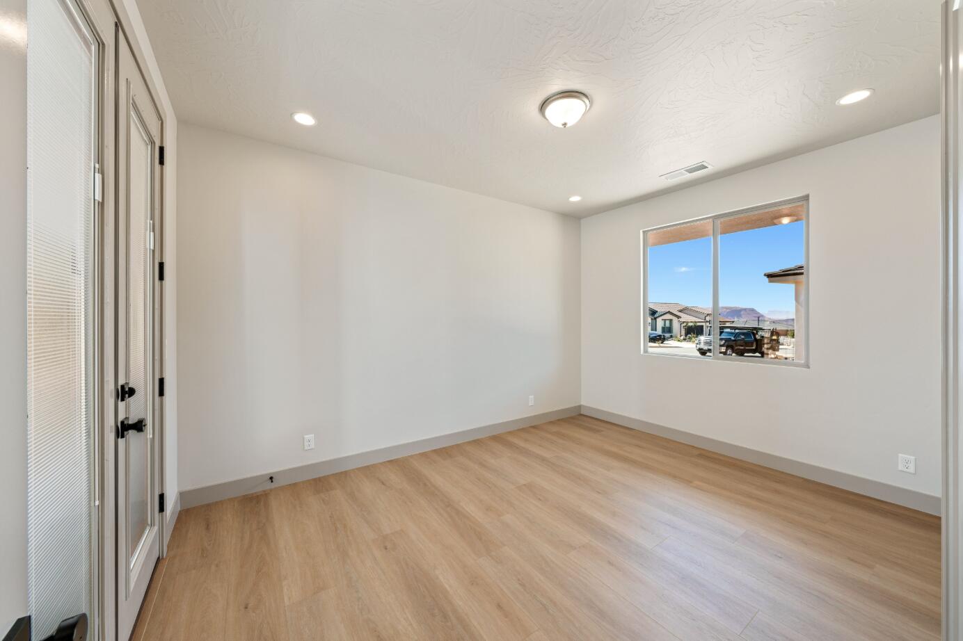 SOLIS AT CORAL CANYON - Residential