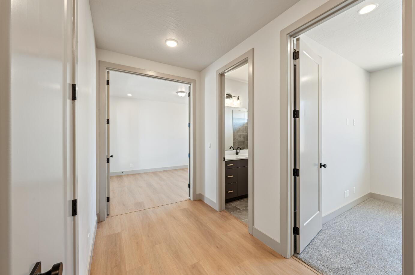 SOLIS AT CORAL CANYON - Residential