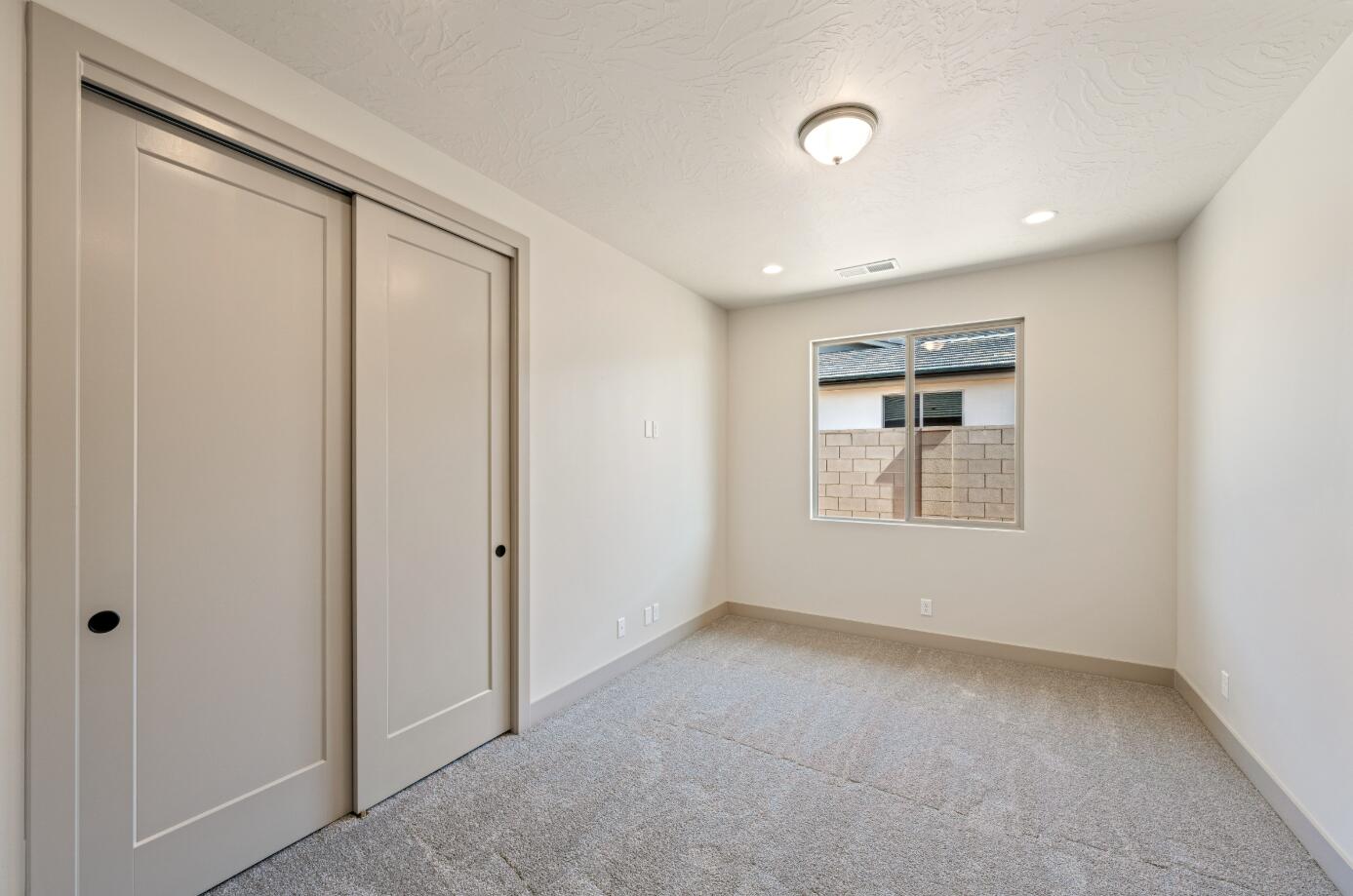 SOLIS AT CORAL CANYON - Residential