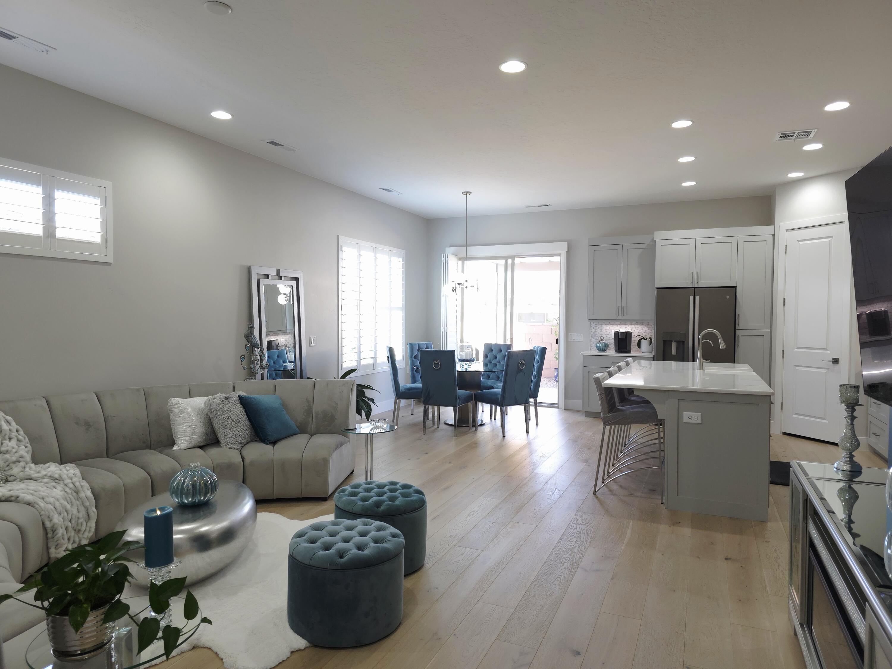 VILLAS AT SUN RIVER - Residential