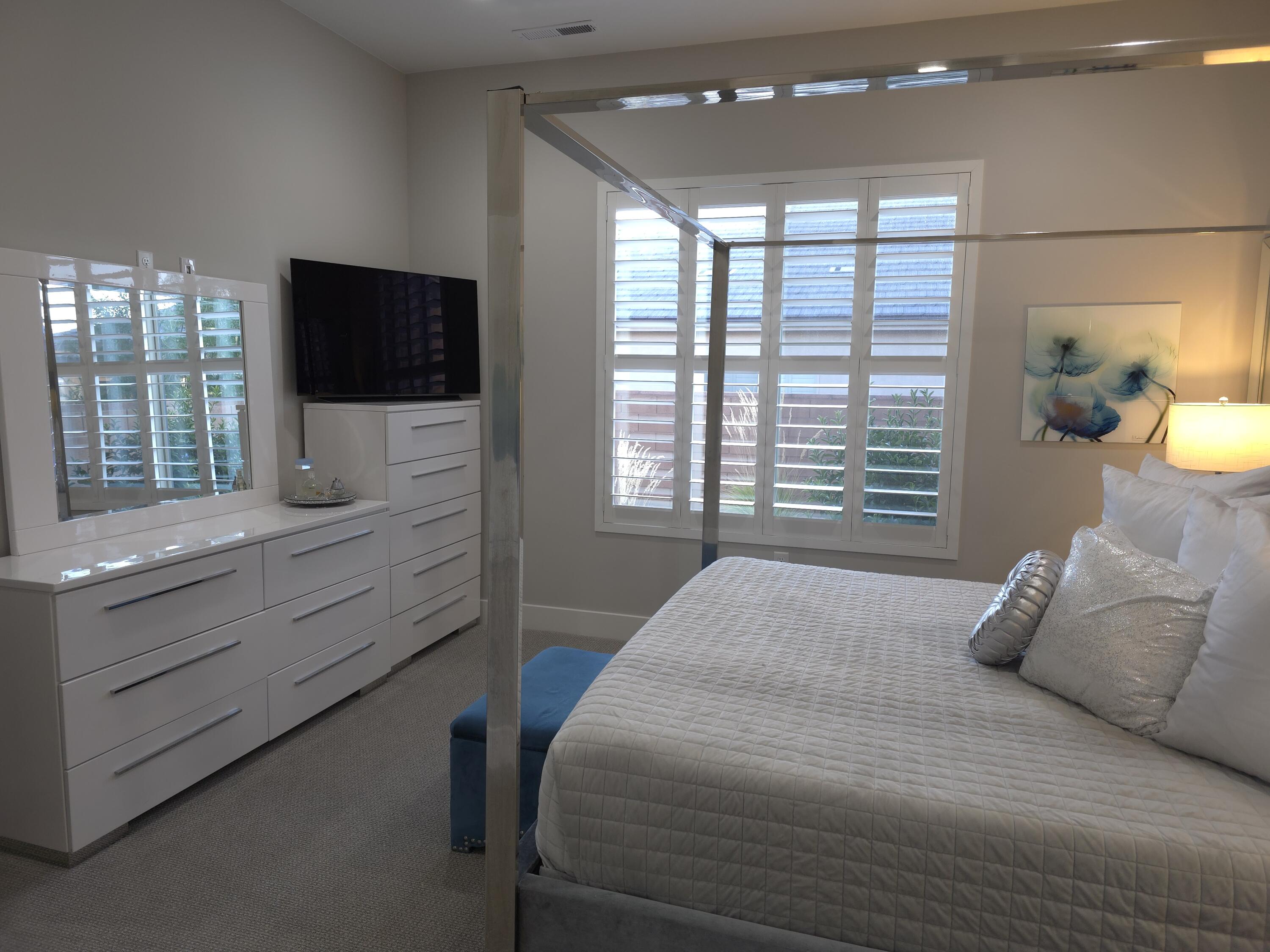 VILLAS AT SUN RIVER - Residential