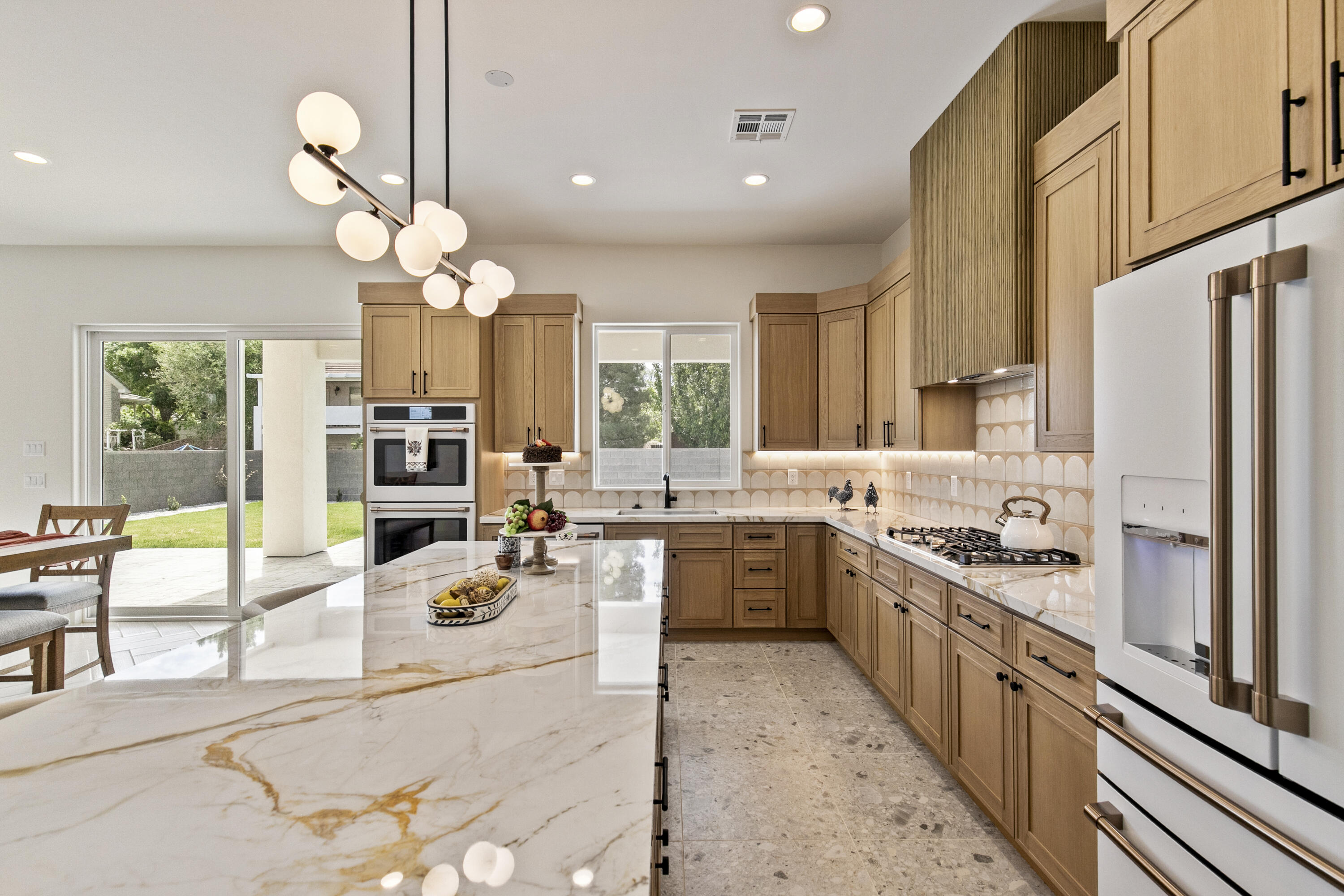 FALCON RIDGE - Residential