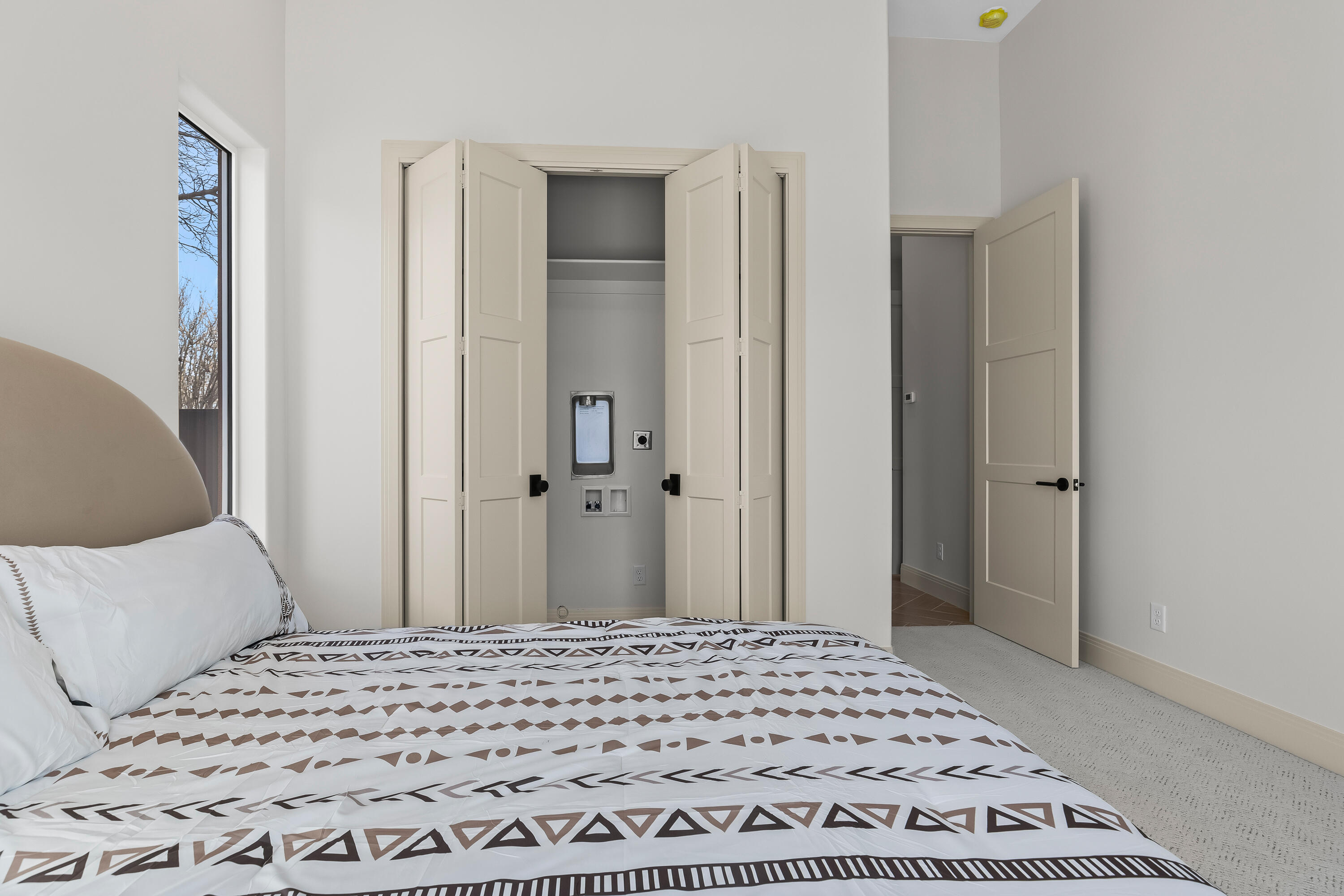 FALCON RIDGE - Residential