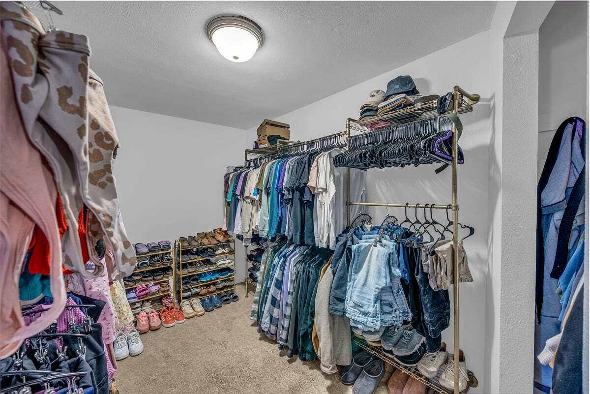 VALLEY VIEW HEIGHTS - Residential