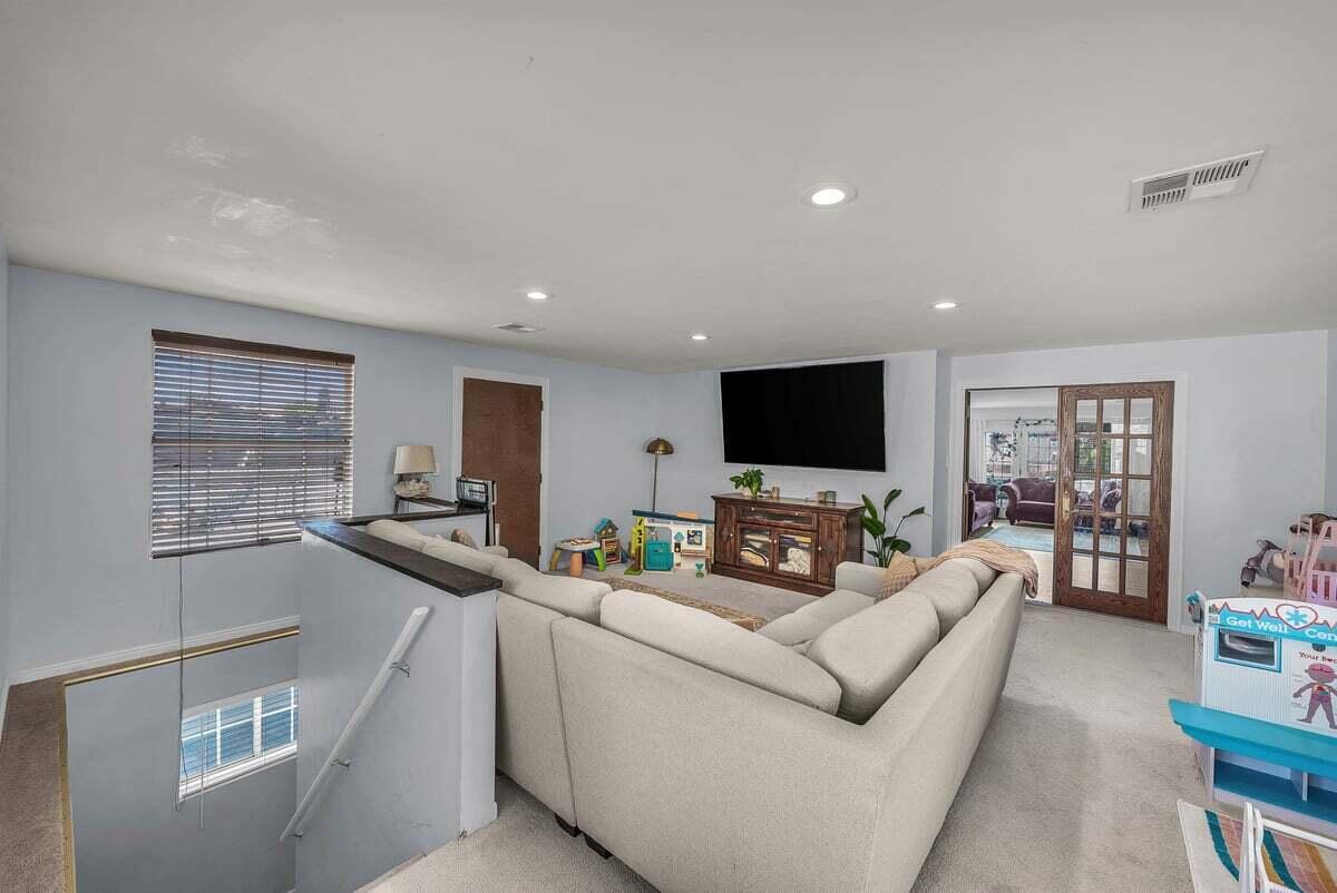 VALLEY VIEW HEIGHTS - Residential