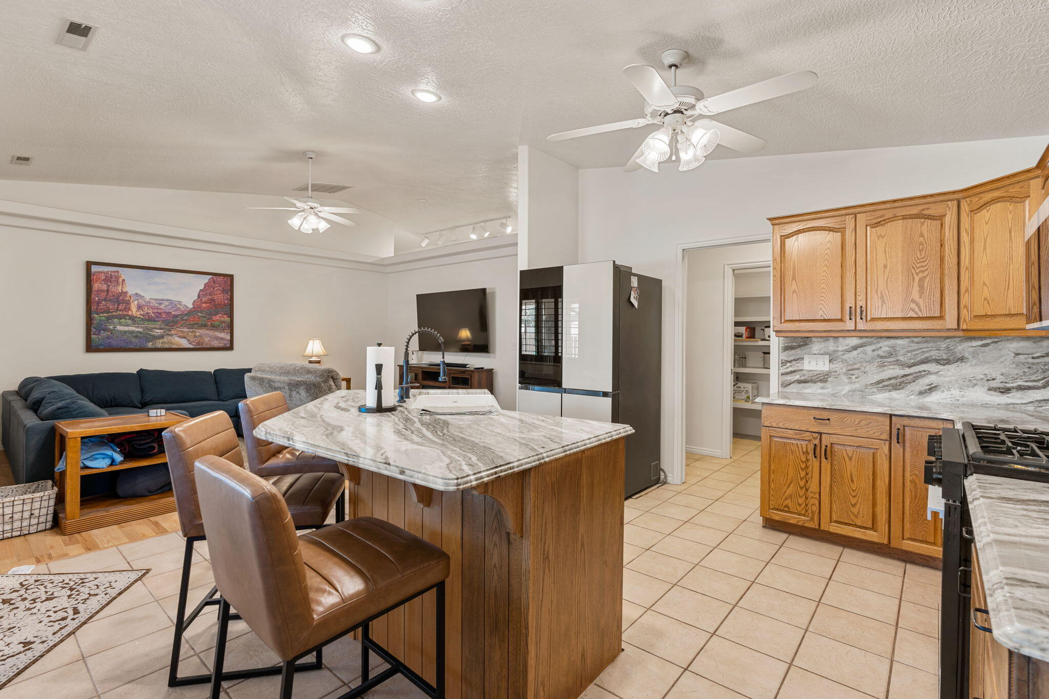 SANTA CLARA HEIGHTS - Residential