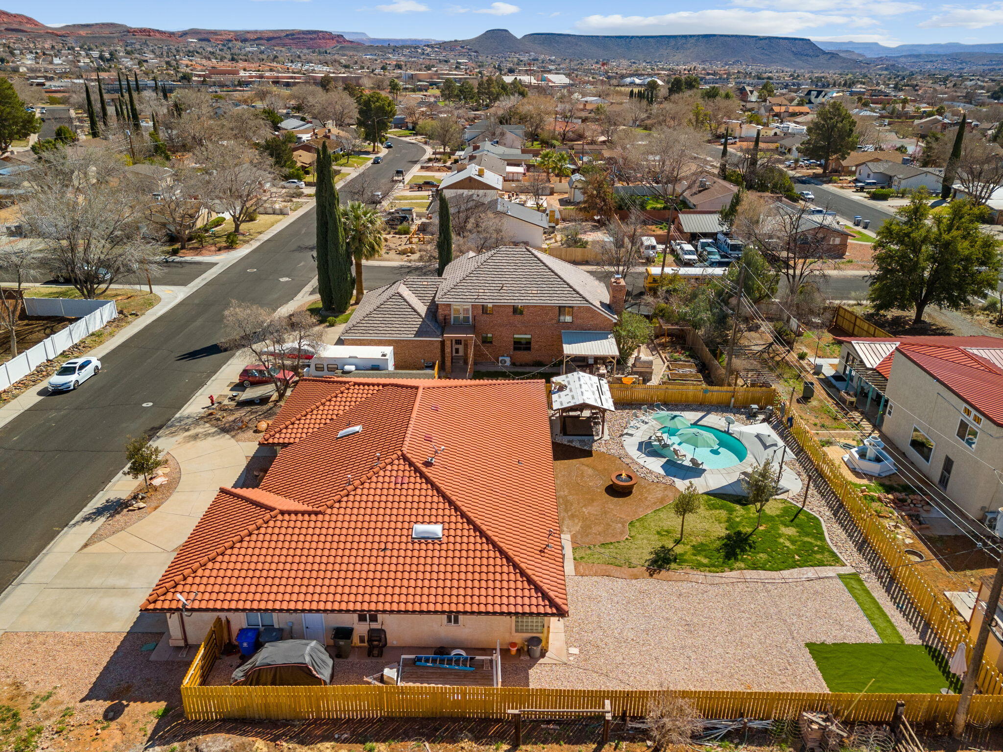 SANTA CLARA HEIGHTS - Residential