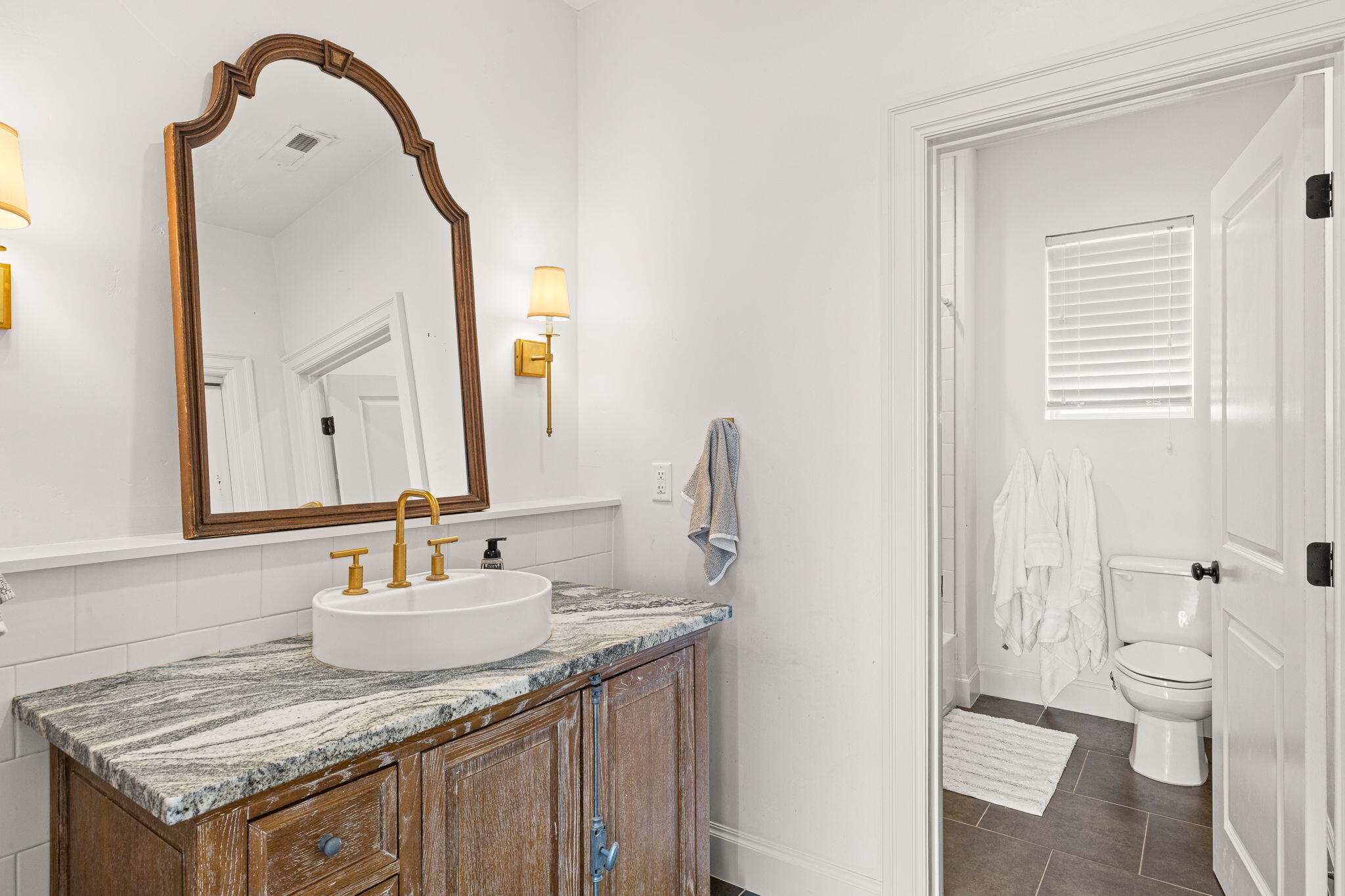 HYDE-BERRY PARK - Residential