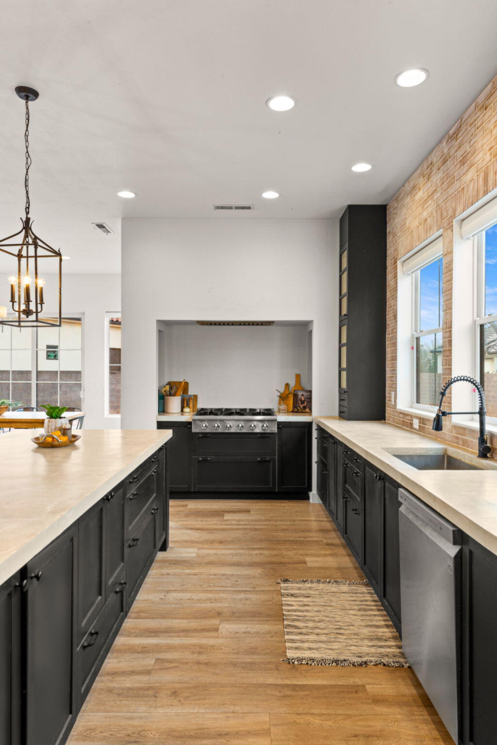 HYDE-BERRY PARK - Residential