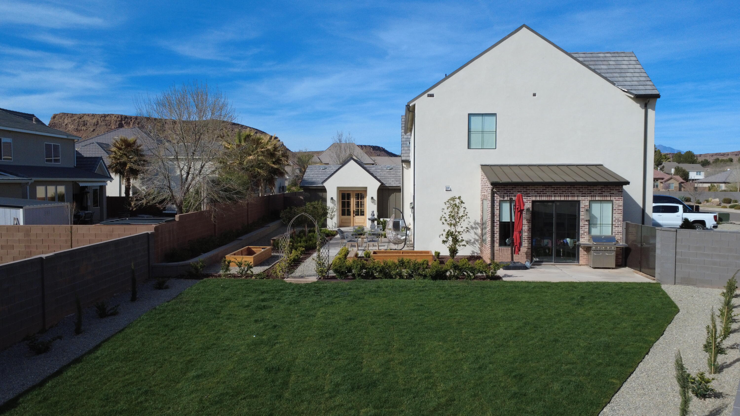 HYDE-BERRY PARK - Residential