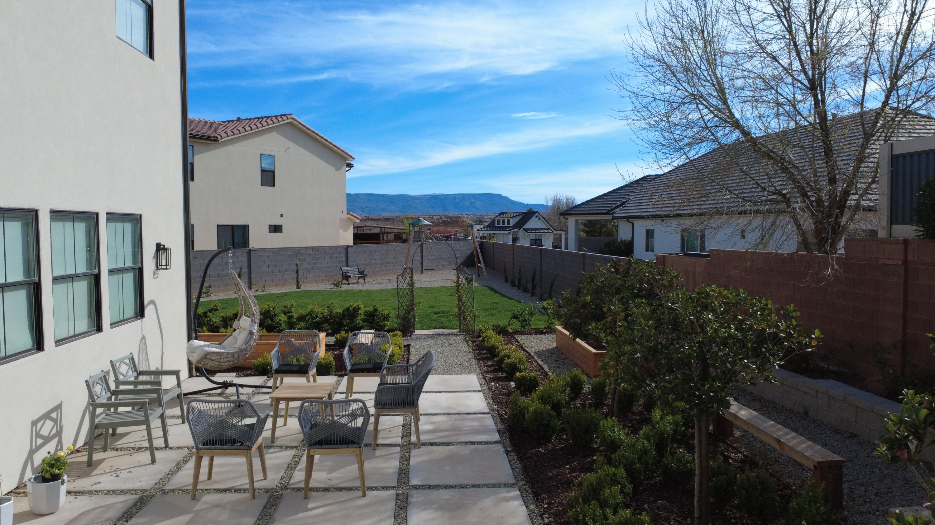 HYDE-BERRY PARK - Residential