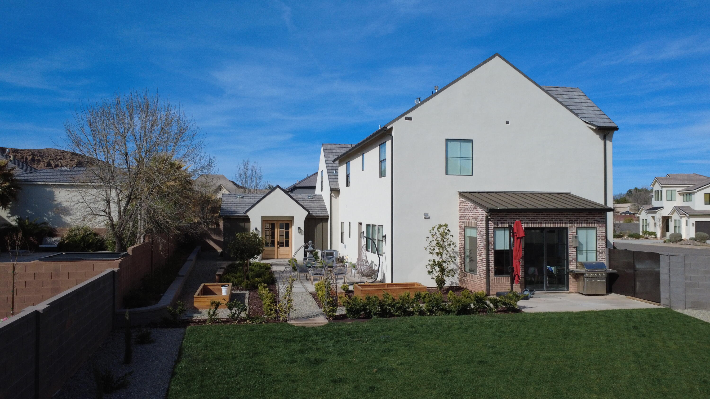 HYDE-BERRY PARK - Residential