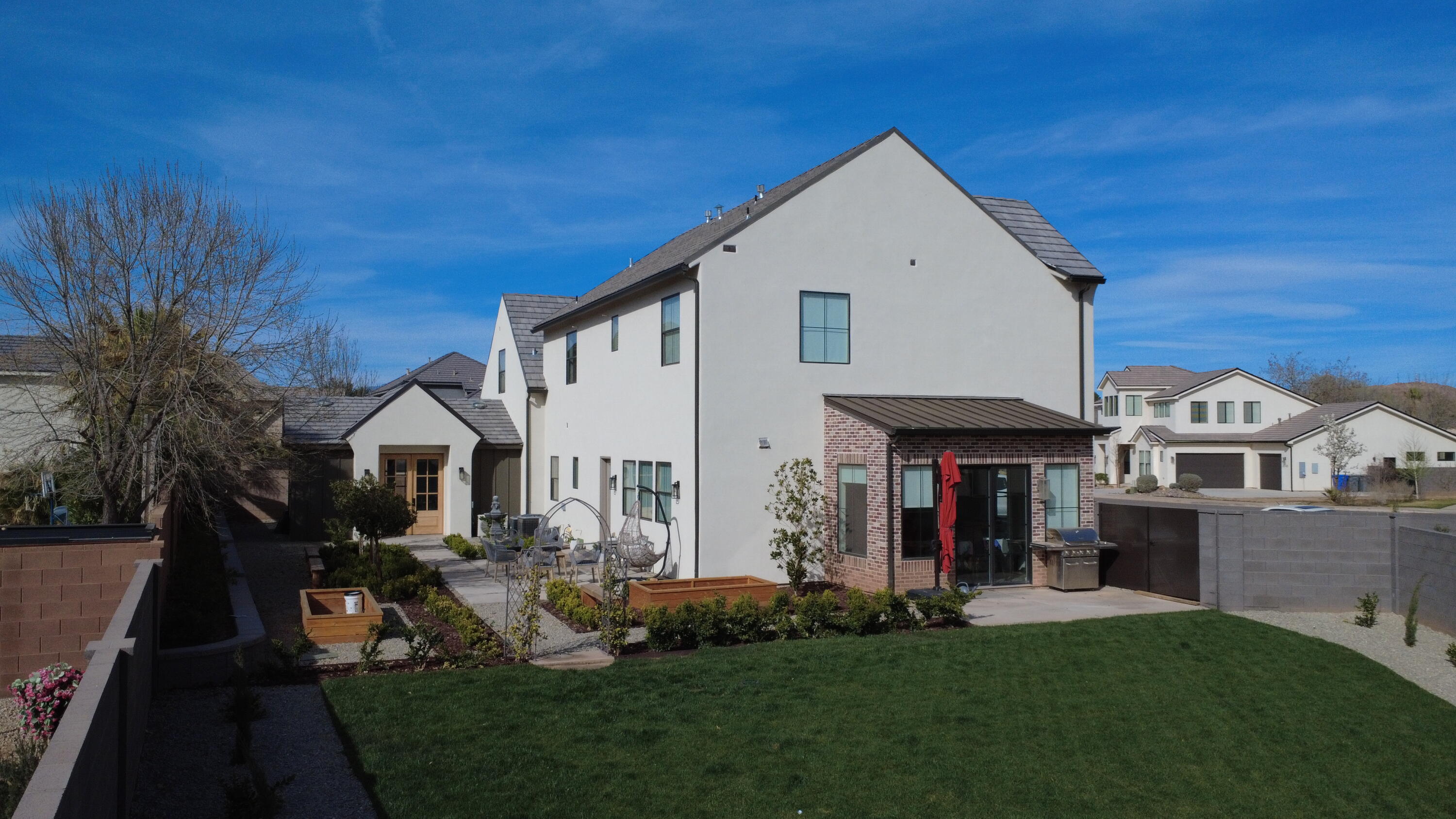 HYDE-BERRY PARK - Residential