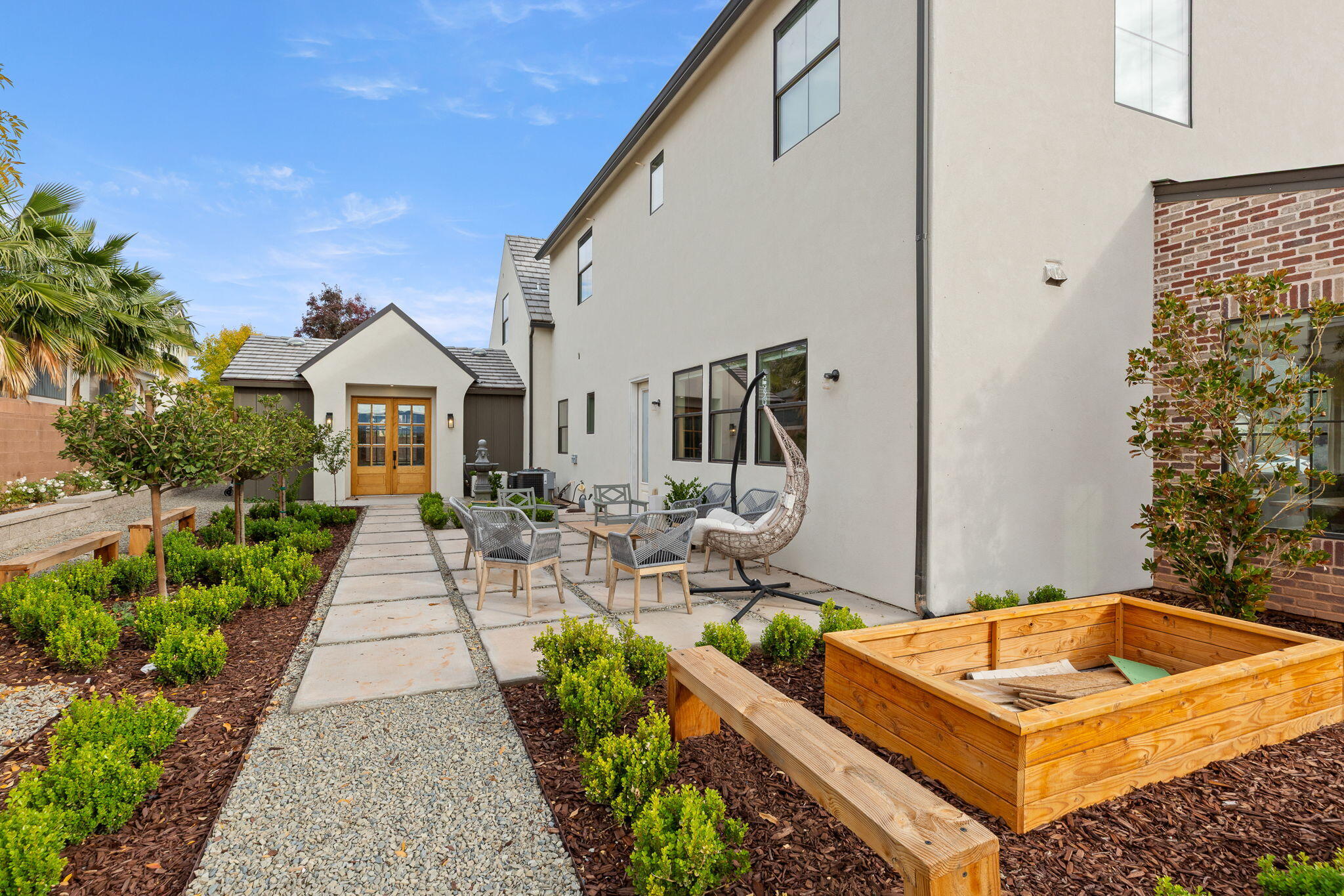 HYDE-BERRY PARK - Residential