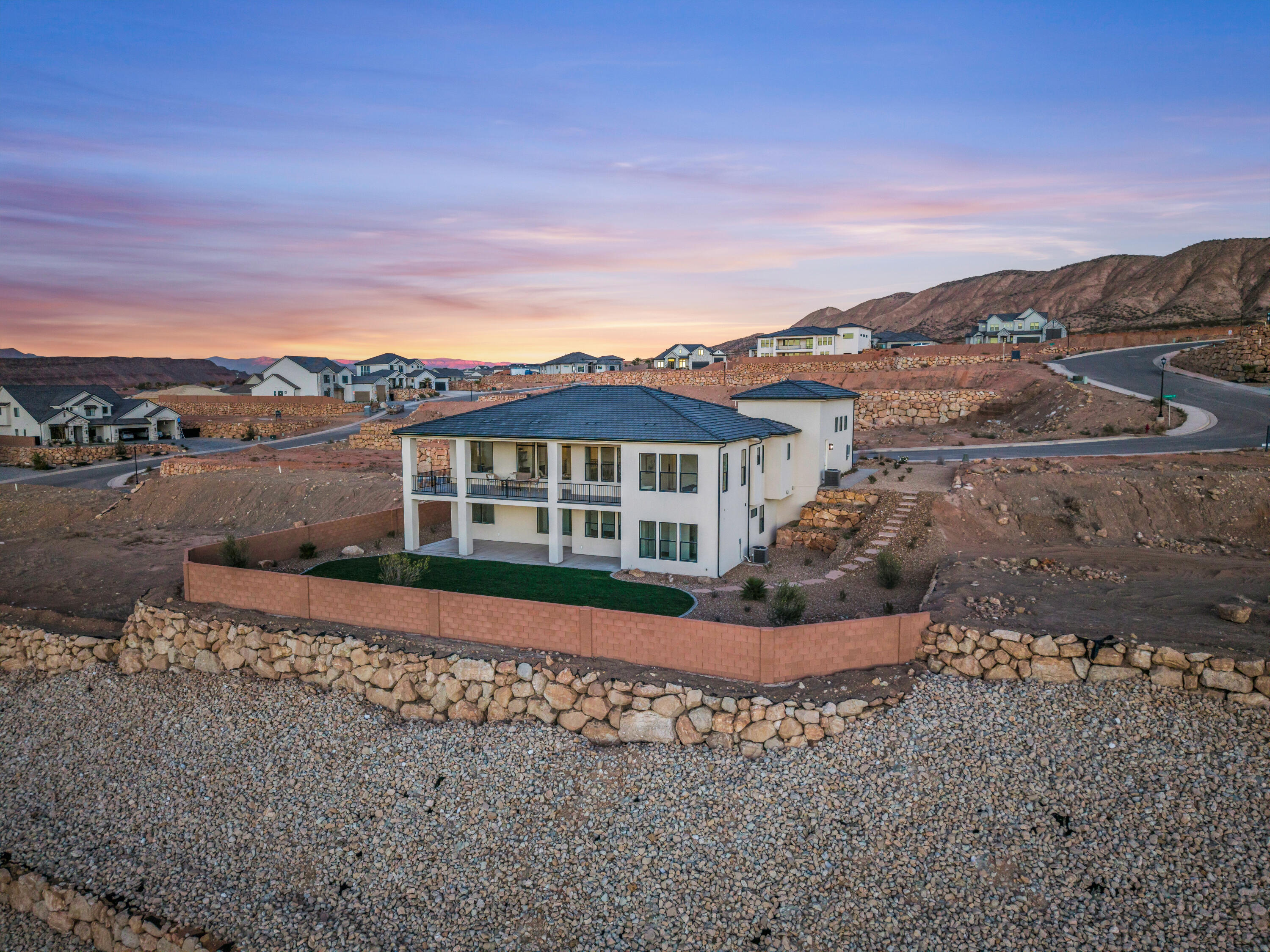 HEIGHTS AT WASHINGTON BENCH - Residential