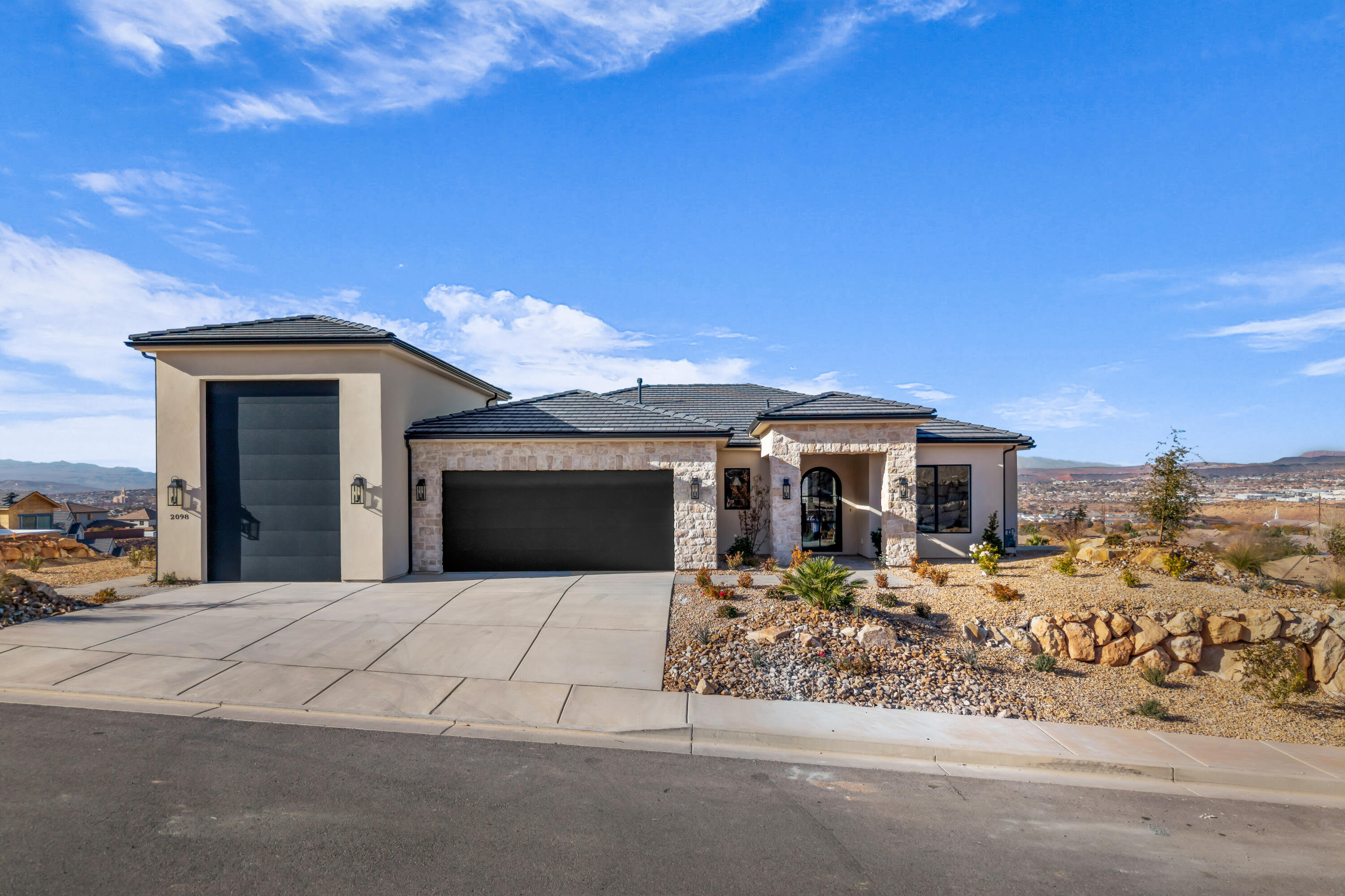HEIGHTS AT WASHINGTON BENCH - Residential
