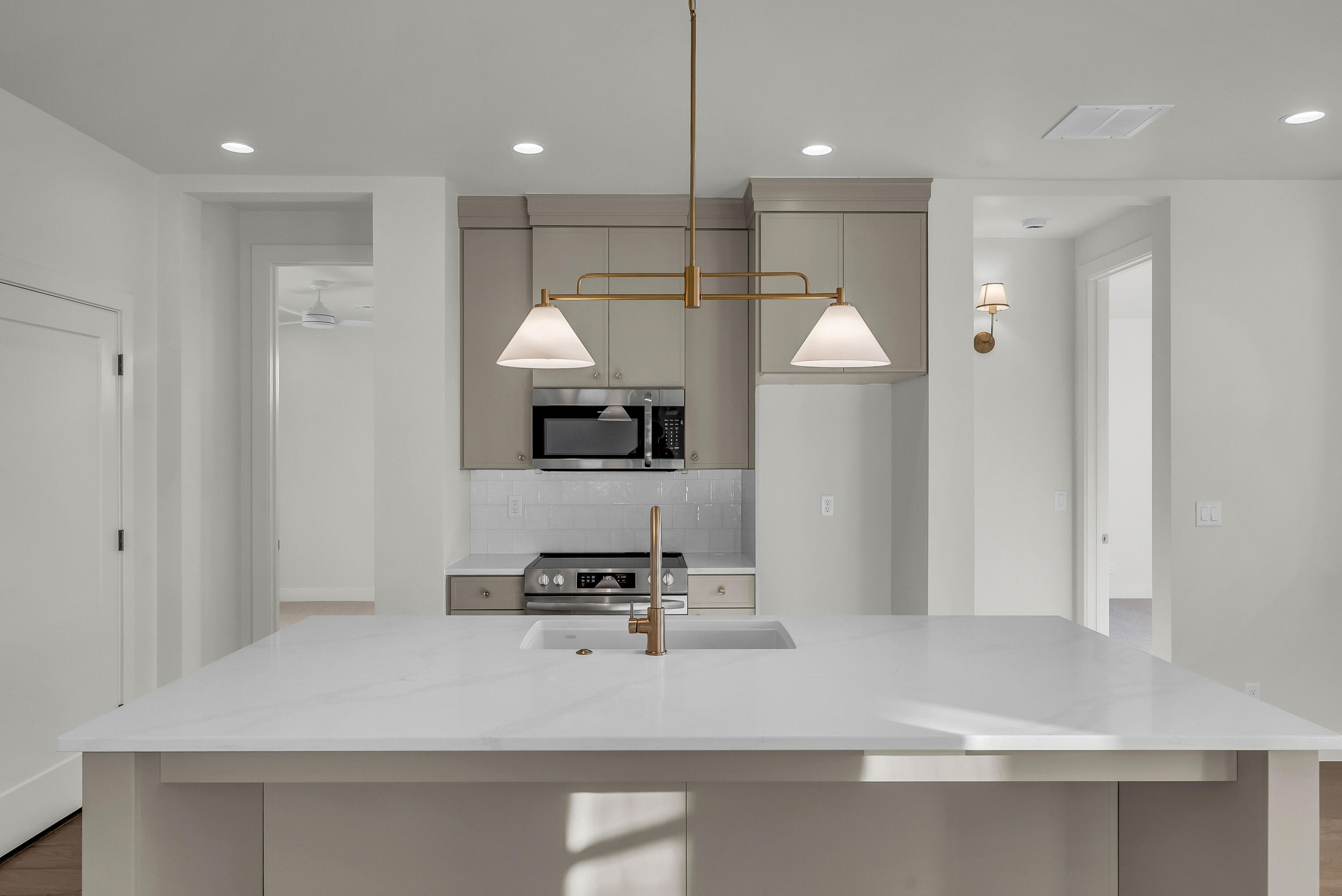 HEIGHTS AT WASHINGTON BENCH - Residential