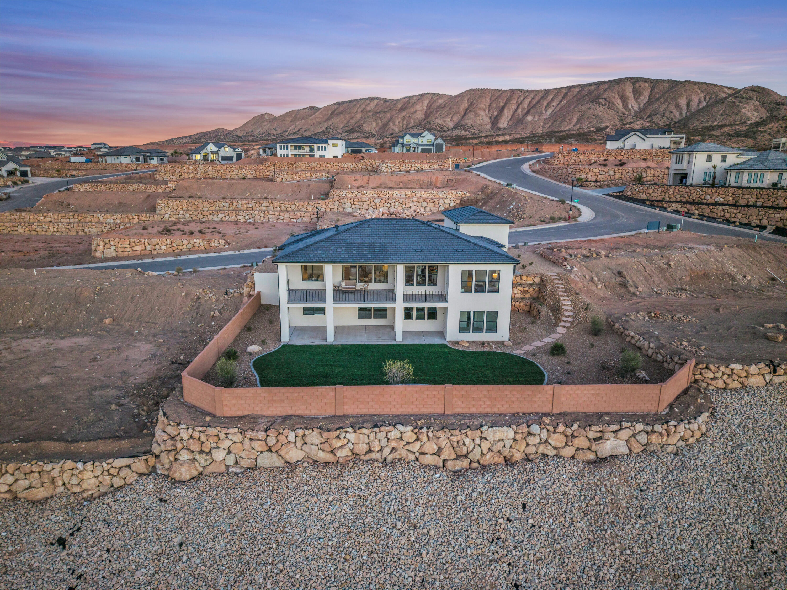 HEIGHTS AT WASHINGTON BENCH - Residential
