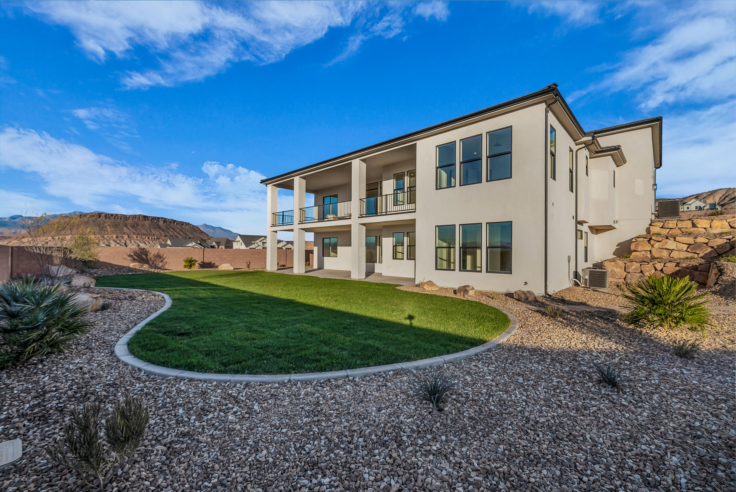 HEIGHTS AT WASHINGTON BENCH - Residential