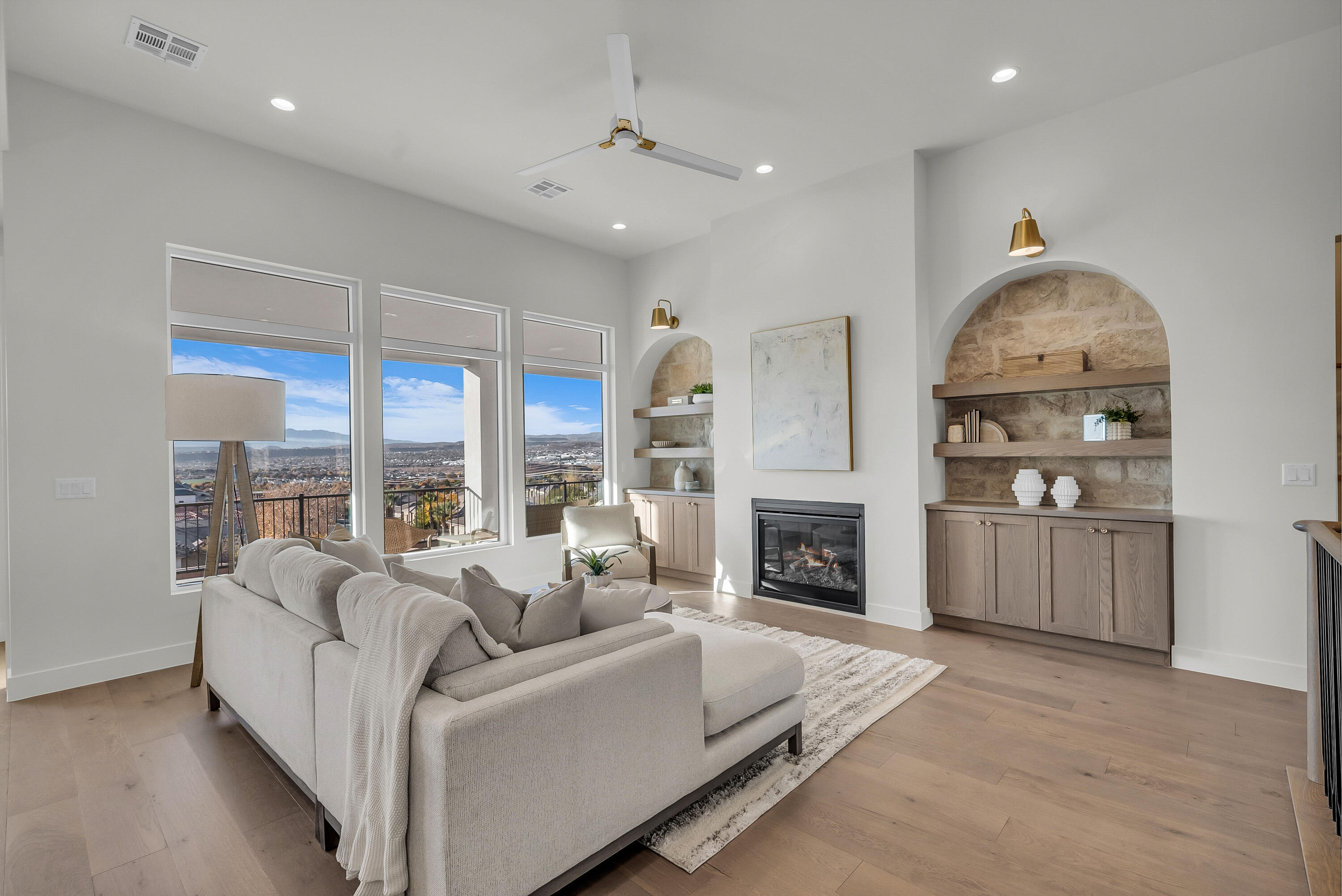 HEIGHTS AT WASHINGTON BENCH - Residential