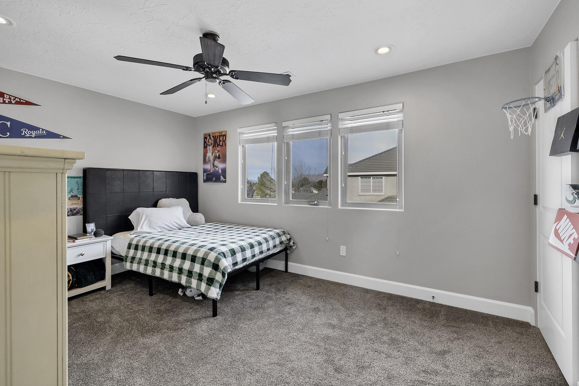 SHADOW MOUNTAIN - Residential