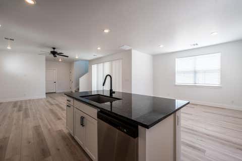 Tiny photo for 628 W JUNIPER HILL DR, Saint George, UT 84790 (MLS # 26-274761)