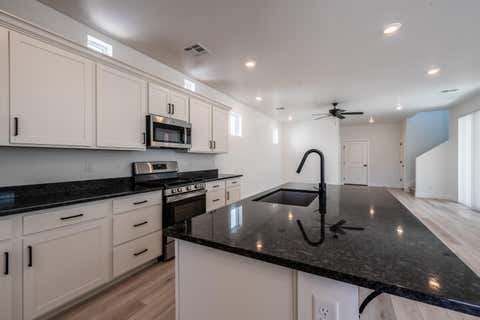 Tiny photo for 628 W JUNIPER HILL DR, Saint George, UT 84790 (MLS # 26-274761)