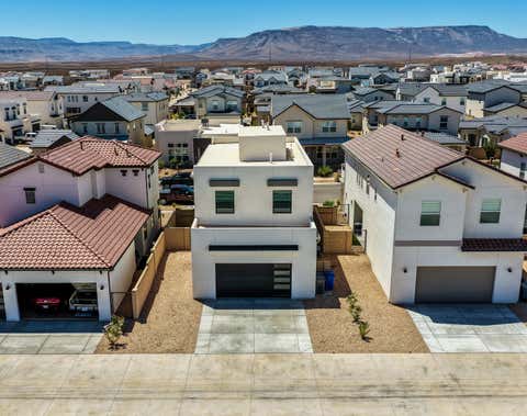 Tiny photo for 628 W JUNIPER HILL DR, Saint George, UT 84790 (MLS # 26-274761)