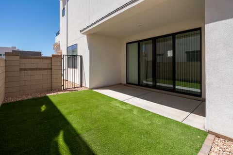 Tiny photo for 628 W JUNIPER HILL DR, Saint George, UT 84790 (MLS # 26-274761)