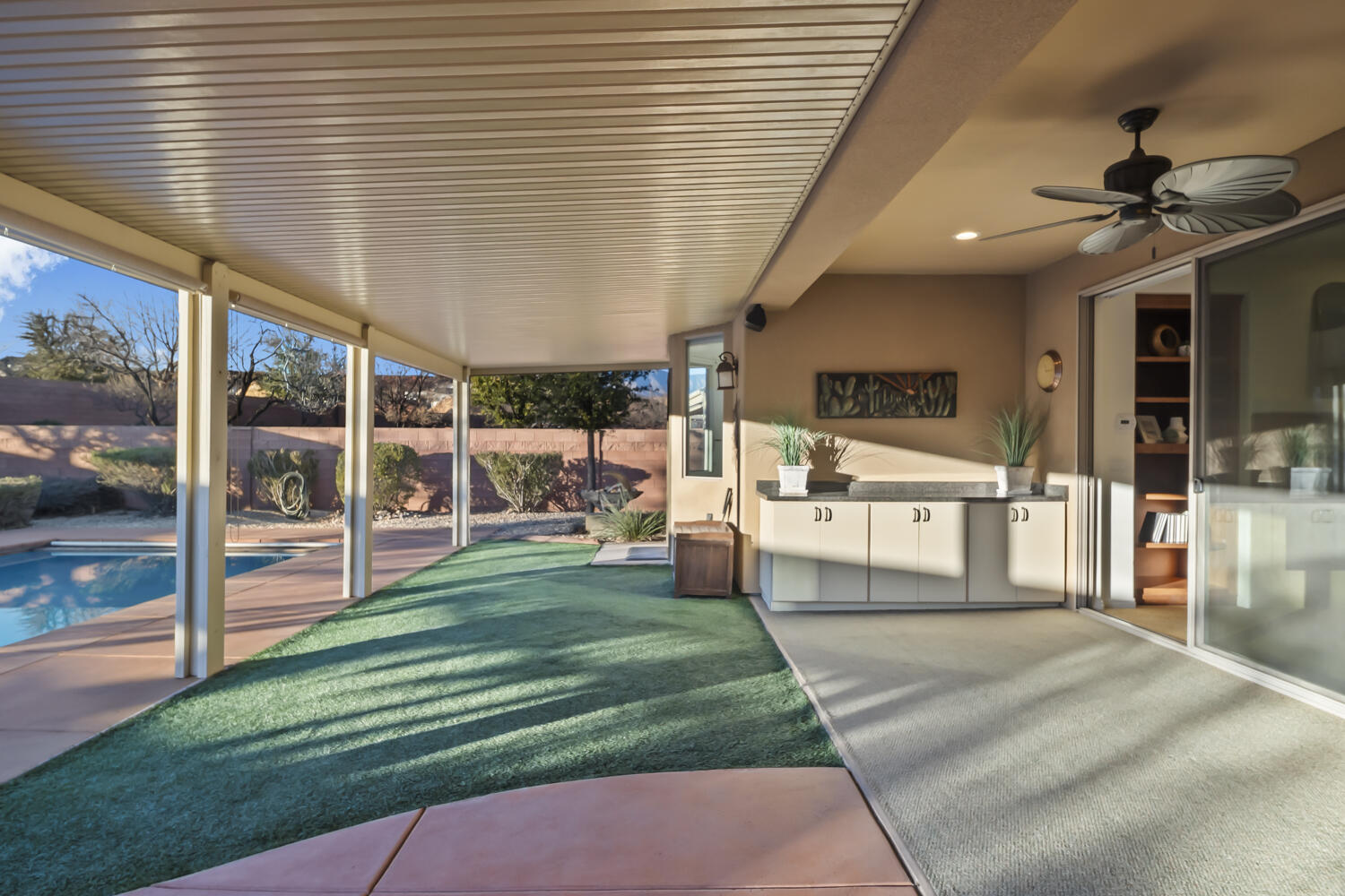 CORAL CANYON - Residential